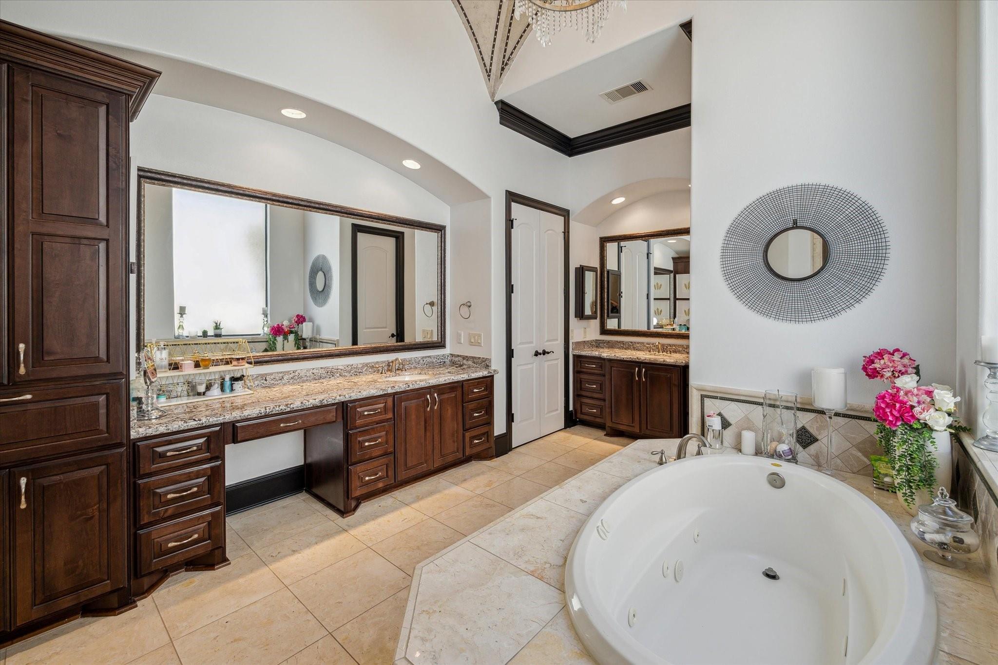 Sugar Land, Texas, 77479, United States, 6 Bedrooms Bedrooms, ,7 BathroomsBathrooms,Residential,Active,1993622