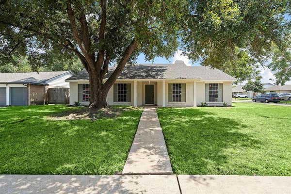 11827 BURLINGAME DR, HOUSTON, TX 77099 - Image 1