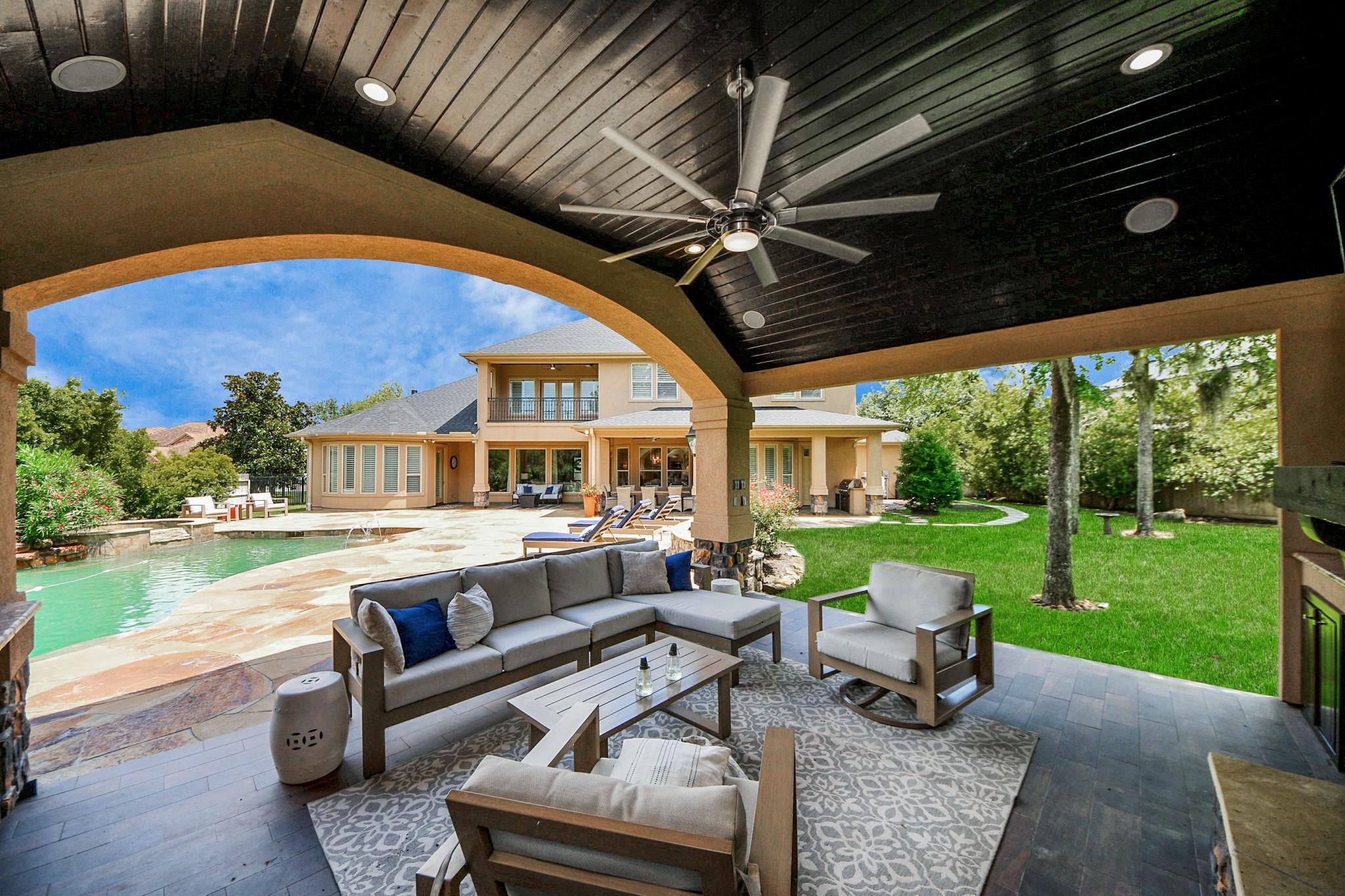 Kingwood, Texas, 77345, United States, 5 Bedrooms Bedrooms, ,5 BathroomsBathrooms,Residential,Active,1967113