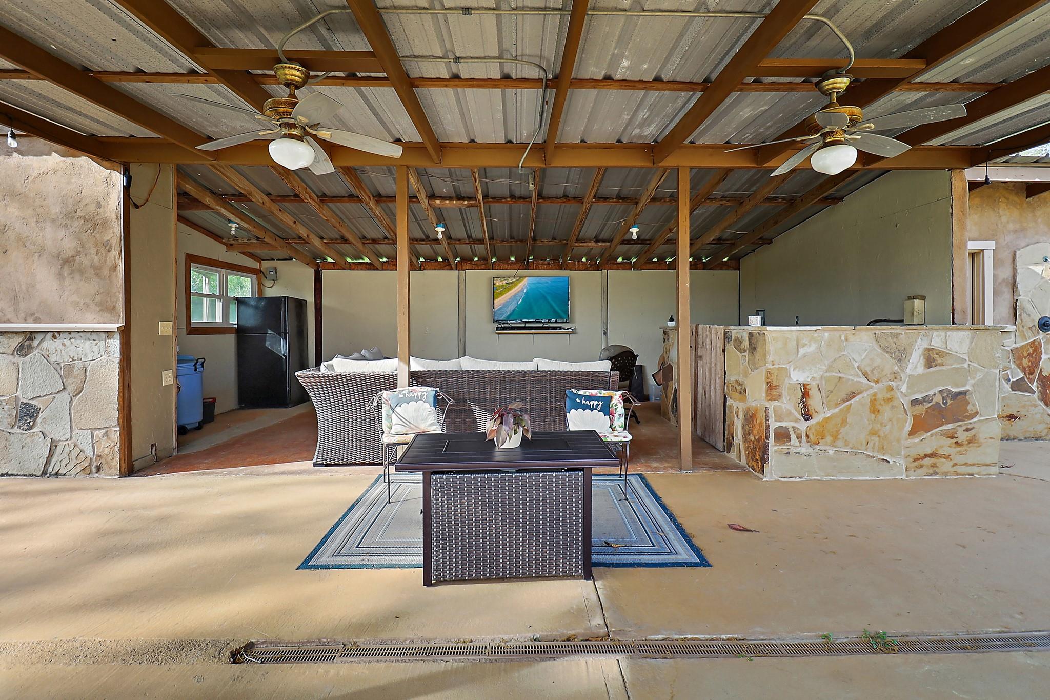 Crosby, Texas, 77532, United States, 4 Bedrooms Bedrooms, ,2 BathroomsBathrooms,Residential,Active,2003559