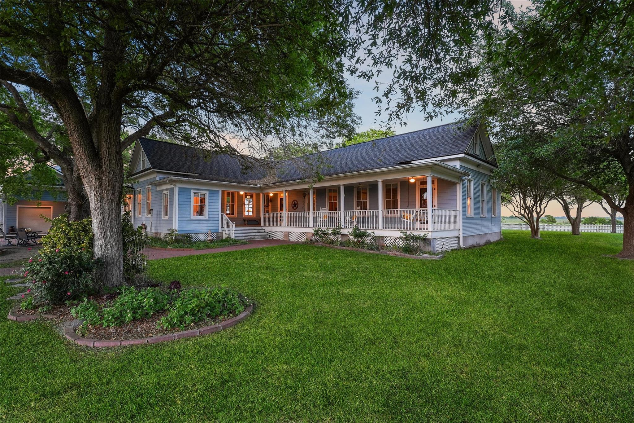 Brenham, Texas, 77833, United States, 3 Bedrooms Bedrooms, ,3 BathroomsBathrooms,Residential,Active,1920281