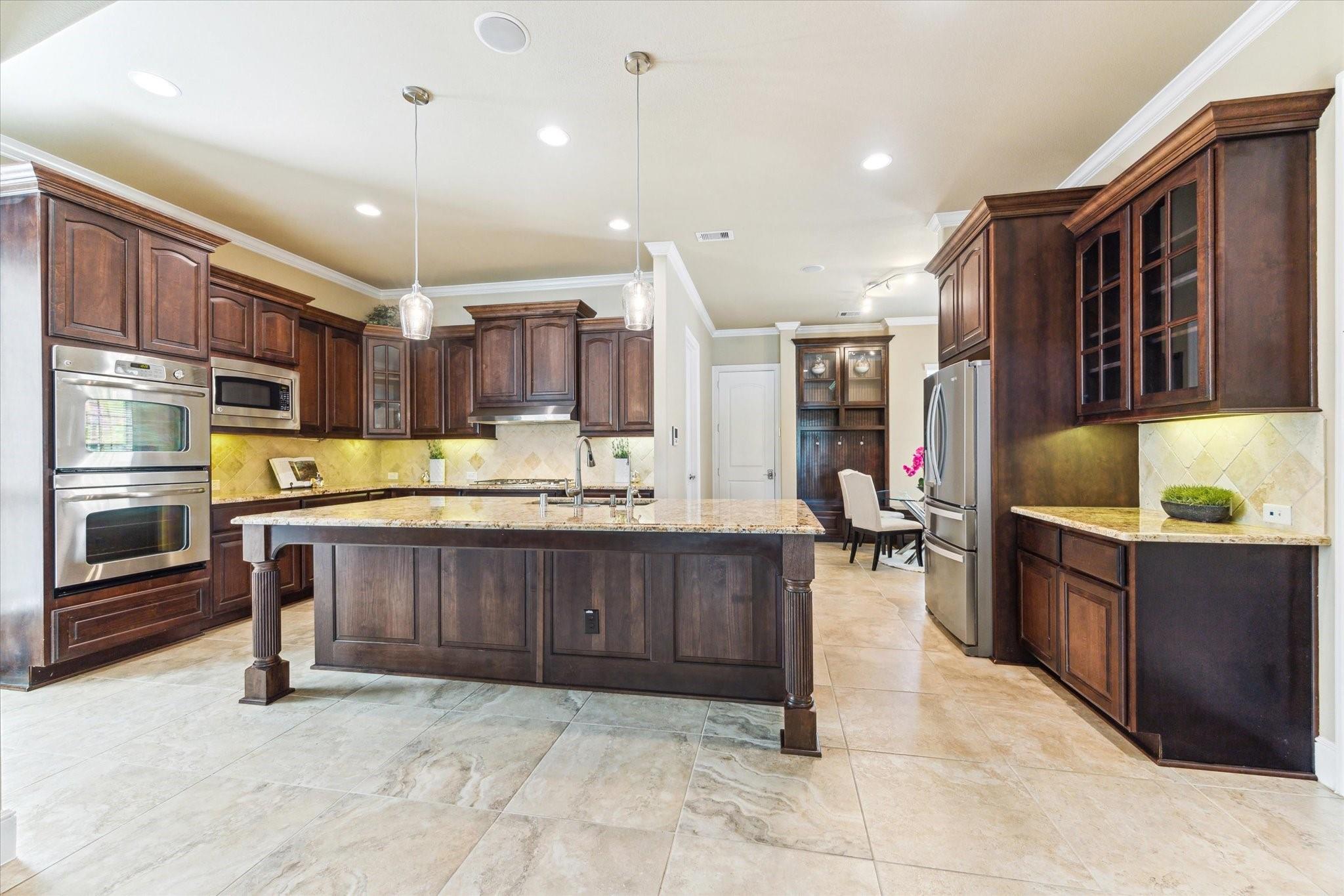 Sugar Land, Texas, 77479, United States, 5 Bedrooms Bedrooms, ,5 BathroomsBathrooms,Residential,Active,1871593