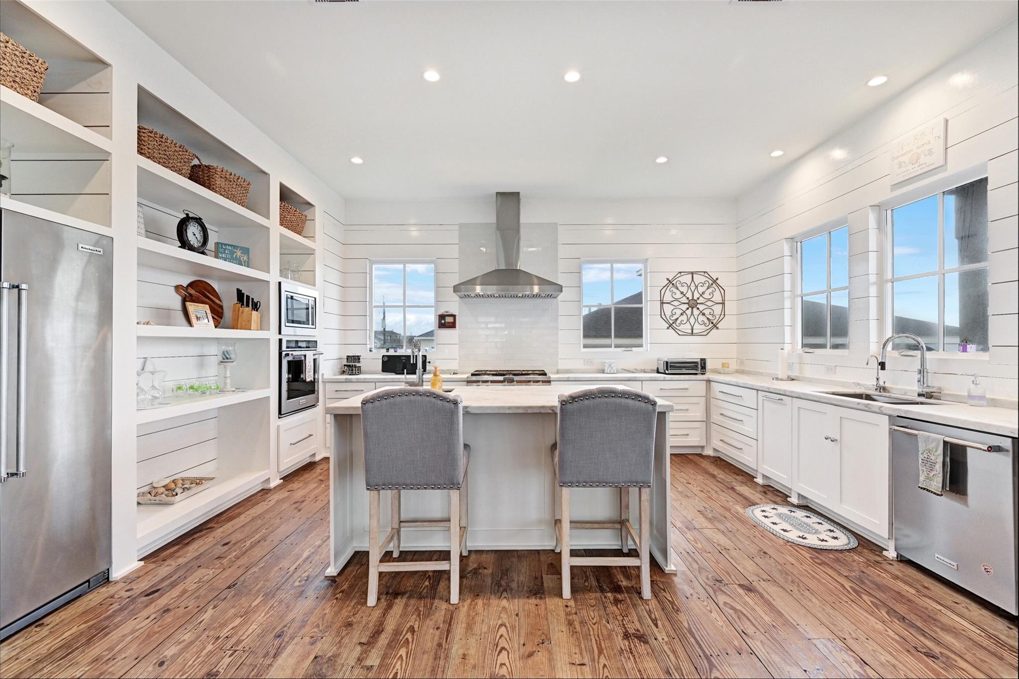 Galveston, Texas, 77554, United States, 3 Bedrooms Bedrooms, ,3 BathroomsBathrooms,Residential,Active,1880201