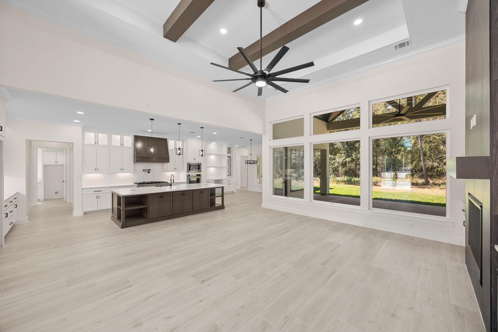 Montgomery, Texas, 77316, United States, 4 Bedrooms Bedrooms, ,4 BathroomsBathrooms,Residential,Active,1962179