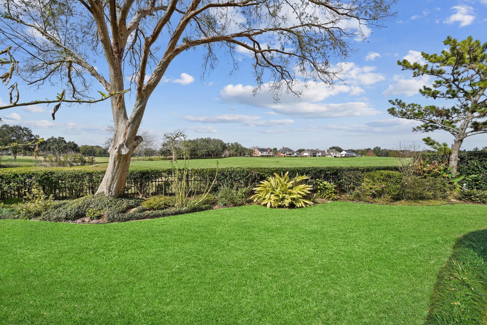 Sugar Land, Texas, 77479, United States, 5 Bedrooms Bedrooms, ,4 BathroomsBathrooms,Residential,Active,1884873