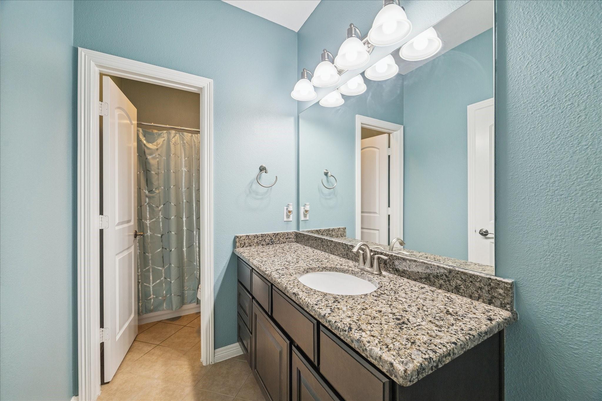 Sugar Land, Texas, 77479, United States, 4 Bedrooms Bedrooms, ,4 BathroomsBathrooms,Residential,Active,1969660