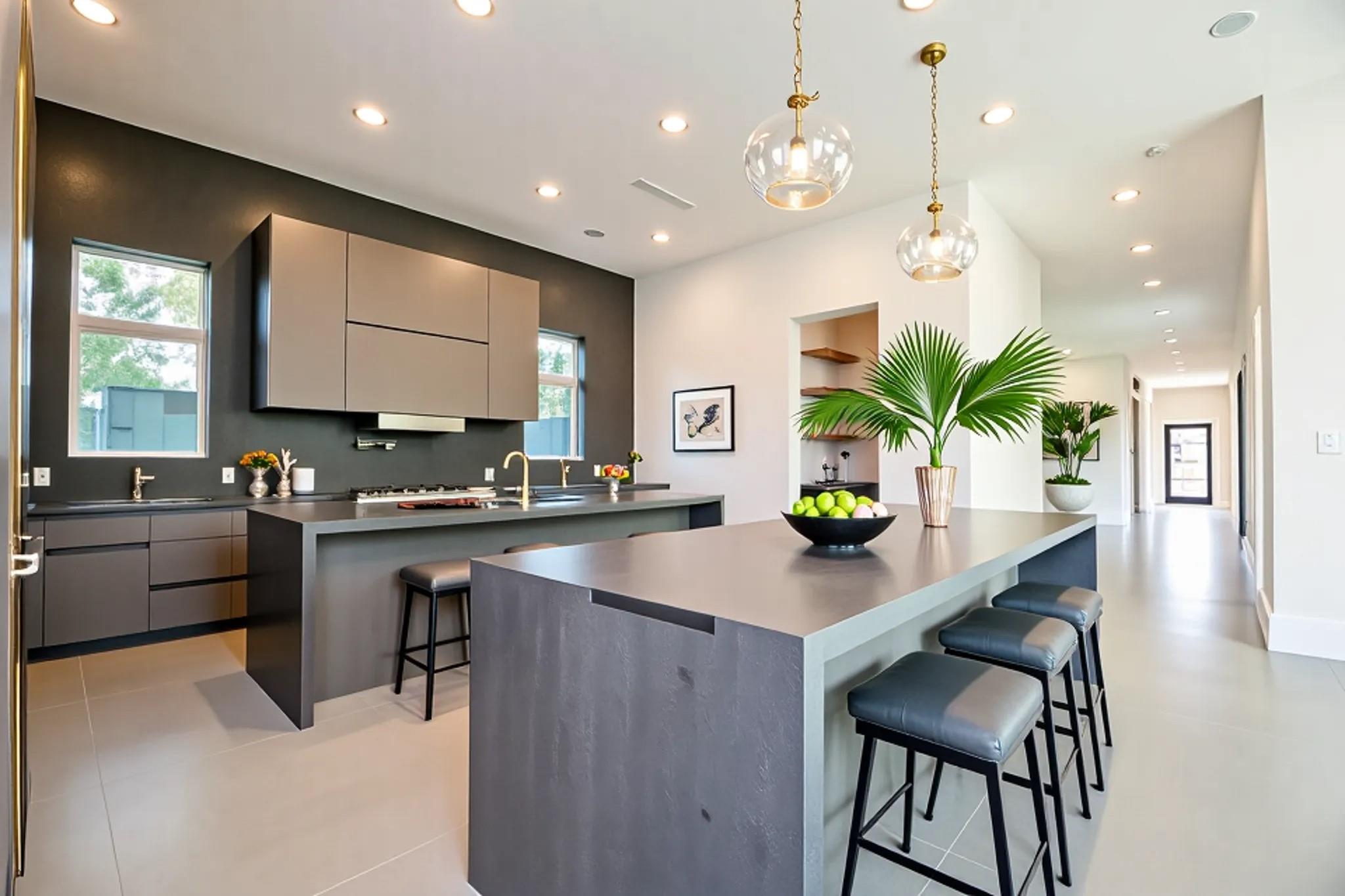 Houston, Texas, 77055, United States, 4 Bedrooms Bedrooms, ,5 BathroomsBathrooms,Residential,Active,1967102