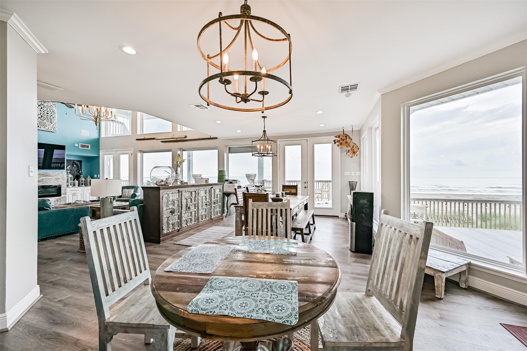 Galveston, Texas, 77554, United States, 6 Bedrooms Bedrooms, ,7 BathroomsBathrooms,Residential,Active,1907960