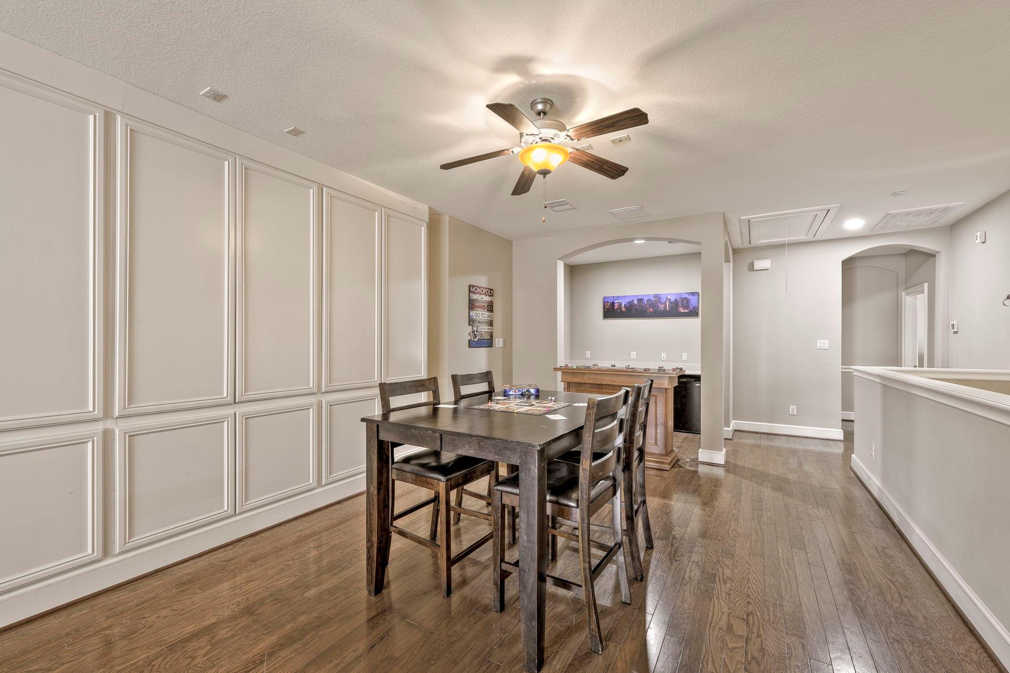 Houston, Texas, 77055, United States, 4 Bedrooms Bedrooms, ,4 BathroomsBathrooms,Residential,Active,1914629