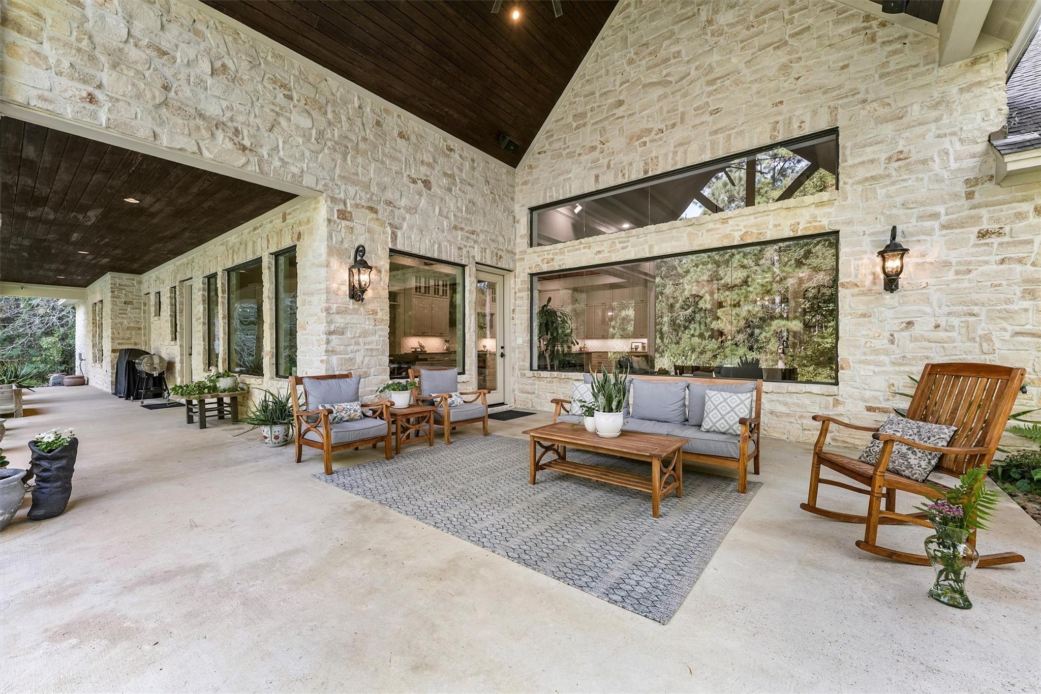 Montgomery, Texas, 77316, United States, 4 Bedrooms Bedrooms, ,3 BathroomsBathrooms,Residential,Active,1953985