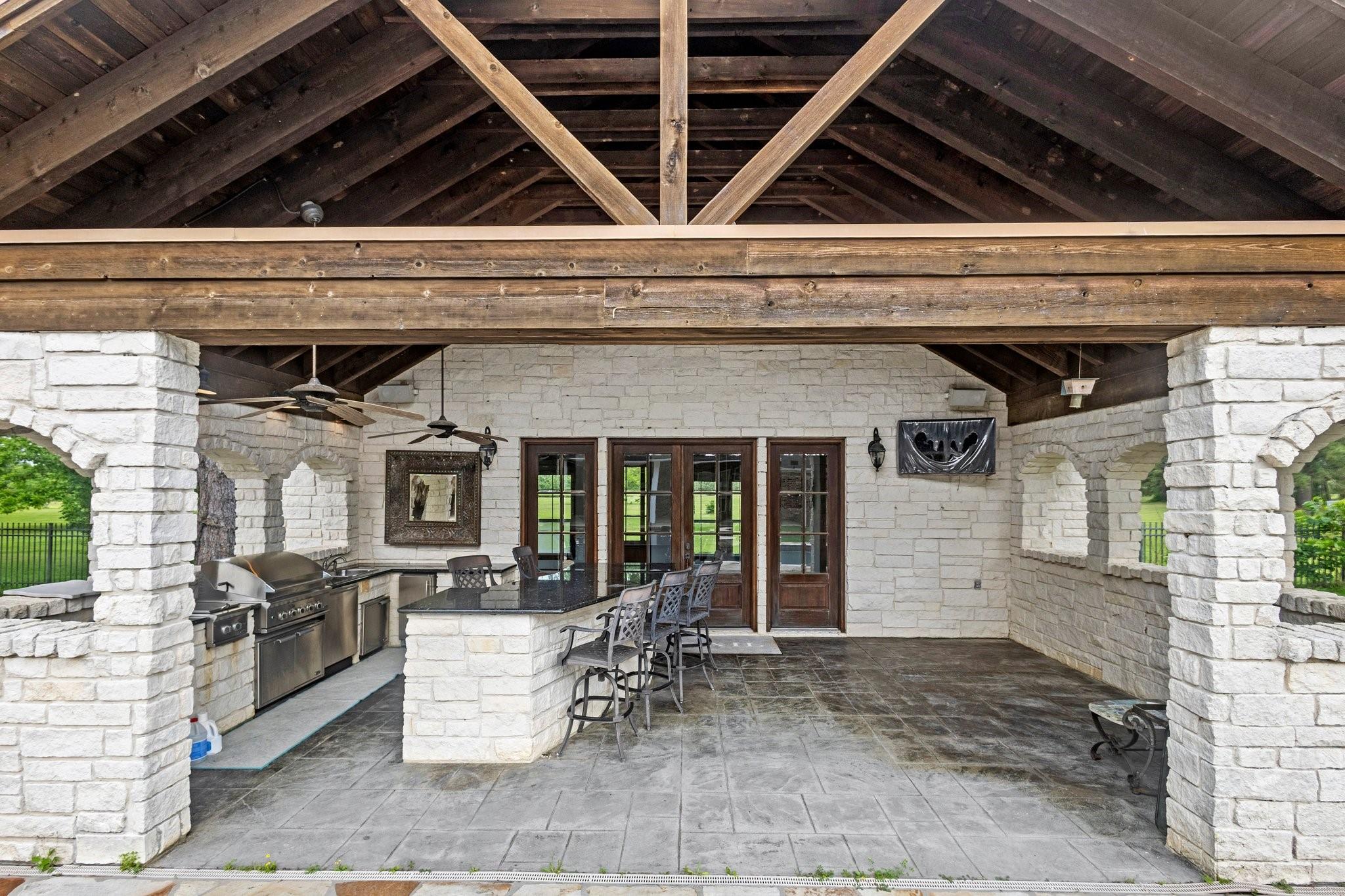 Winnie, Texas, 77665, United States, 3 Bedrooms Bedrooms, ,4 BathroomsBathrooms,Residential,Active,2009857