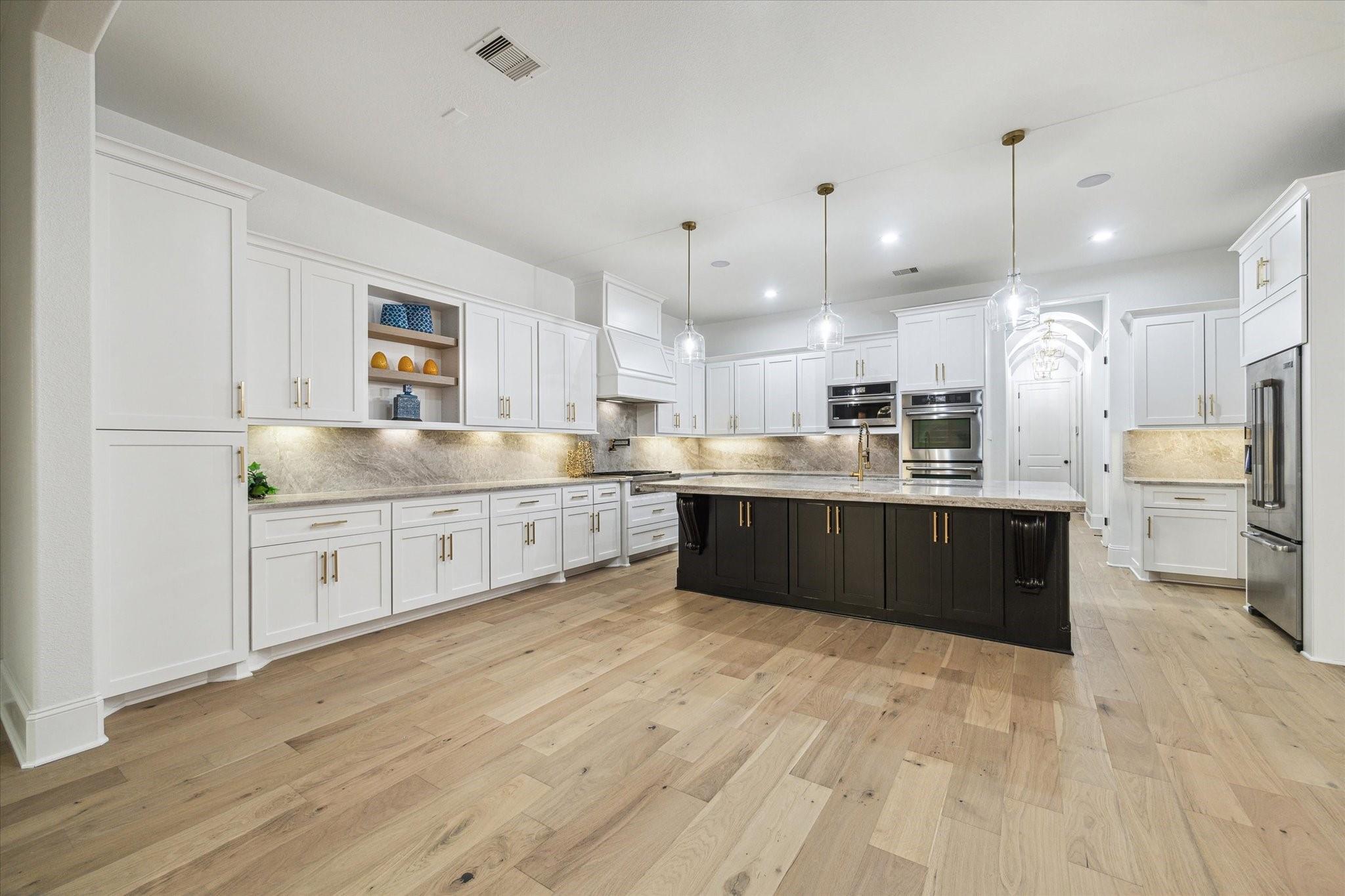 Missouri City, Texas, 77459, United States, 5 Bedrooms Bedrooms, ,7 BathroomsBathrooms,Residential,Active,2015465