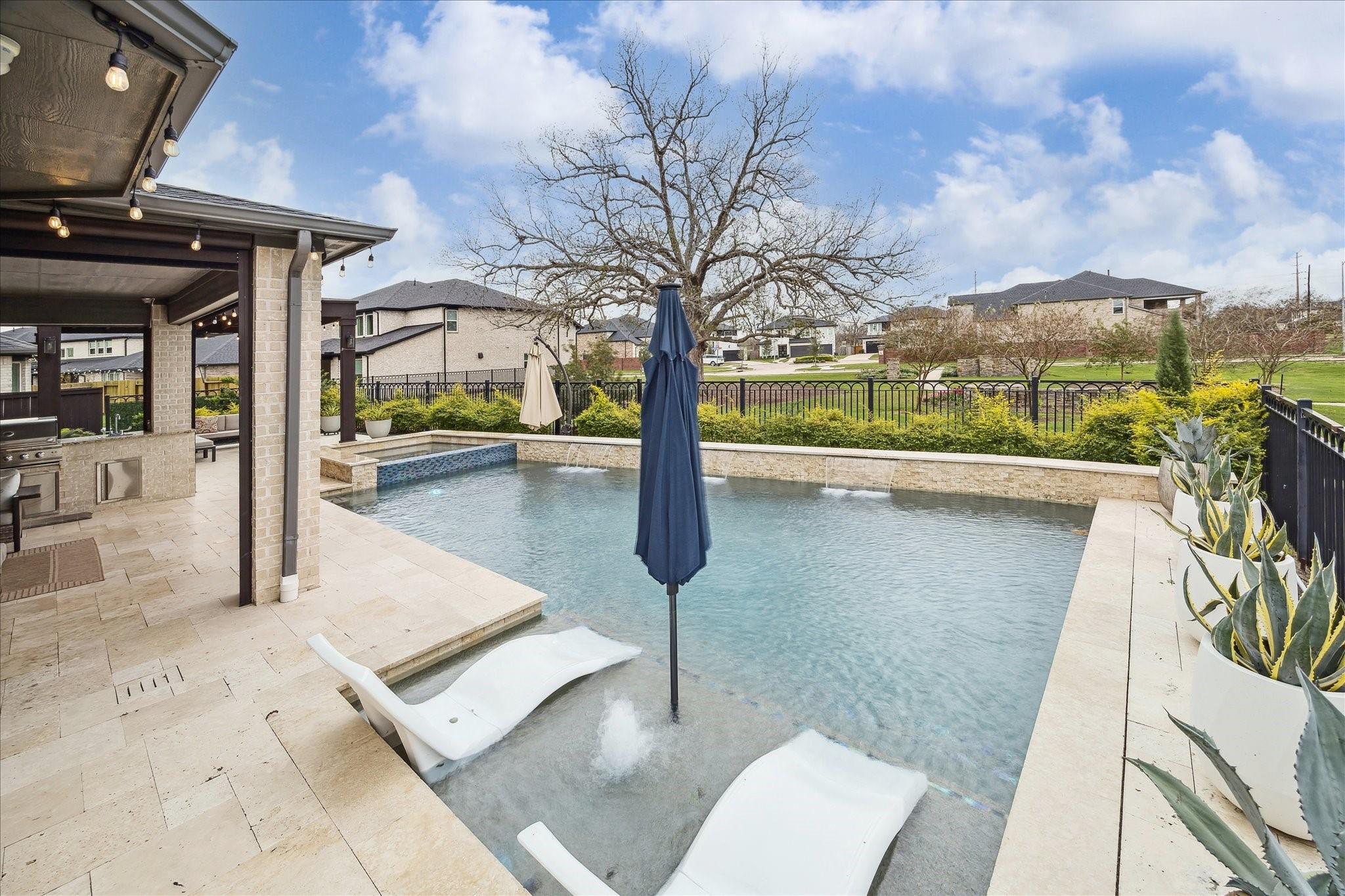 Sugar Land, Texas, 77479, United States, 4 Bedrooms Bedrooms, ,5 BathroomsBathrooms,Residential,Active,2006987