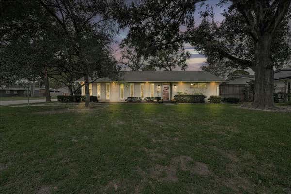 10526 KNOBOAK DR, HOUSTON, TX 77043 - Image 1