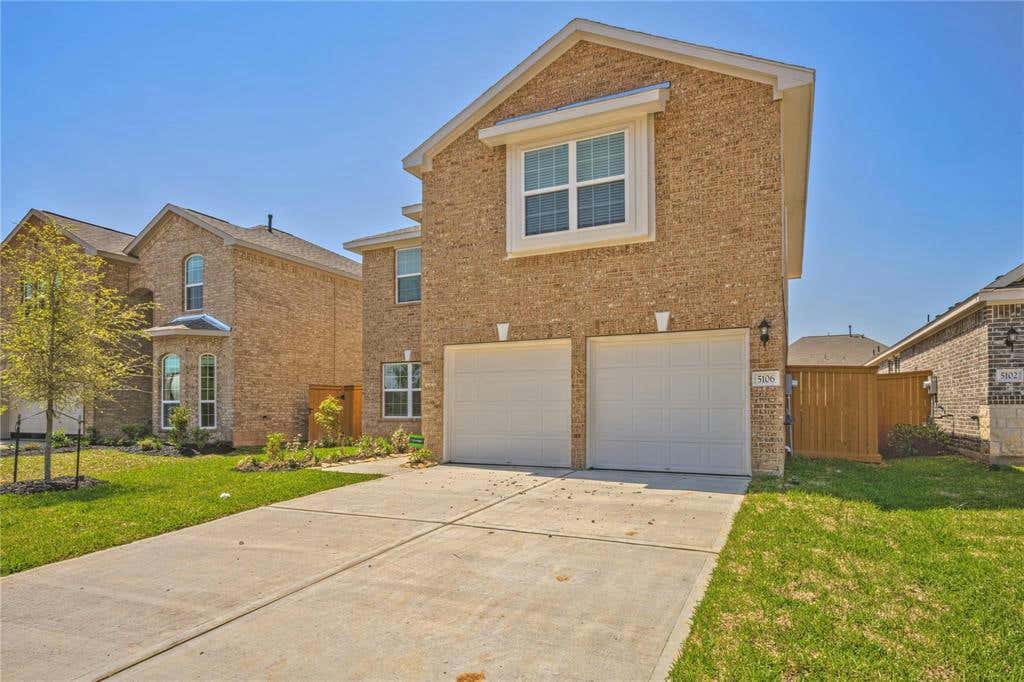 5106 EAGLE FALLS LN, BROOKSHIRE, TX 77423, photo 1 of 11