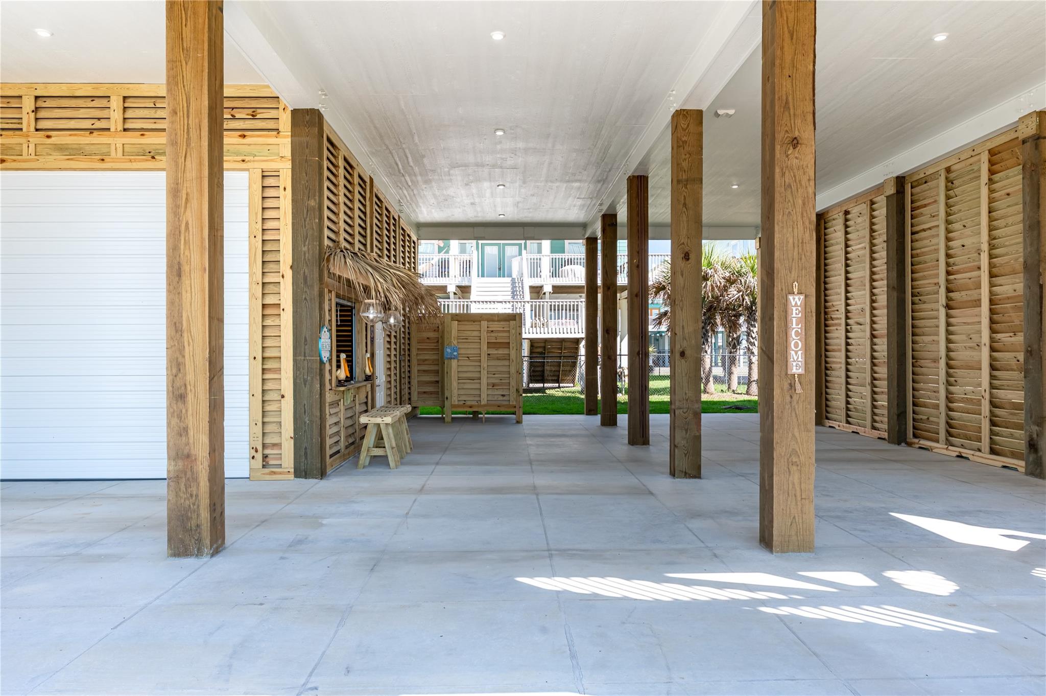 Crystal Beach, Texas, 77650, United States, 4 Bedrooms Bedrooms, ,3 BathroomsBathrooms,Residential,Active,1944100