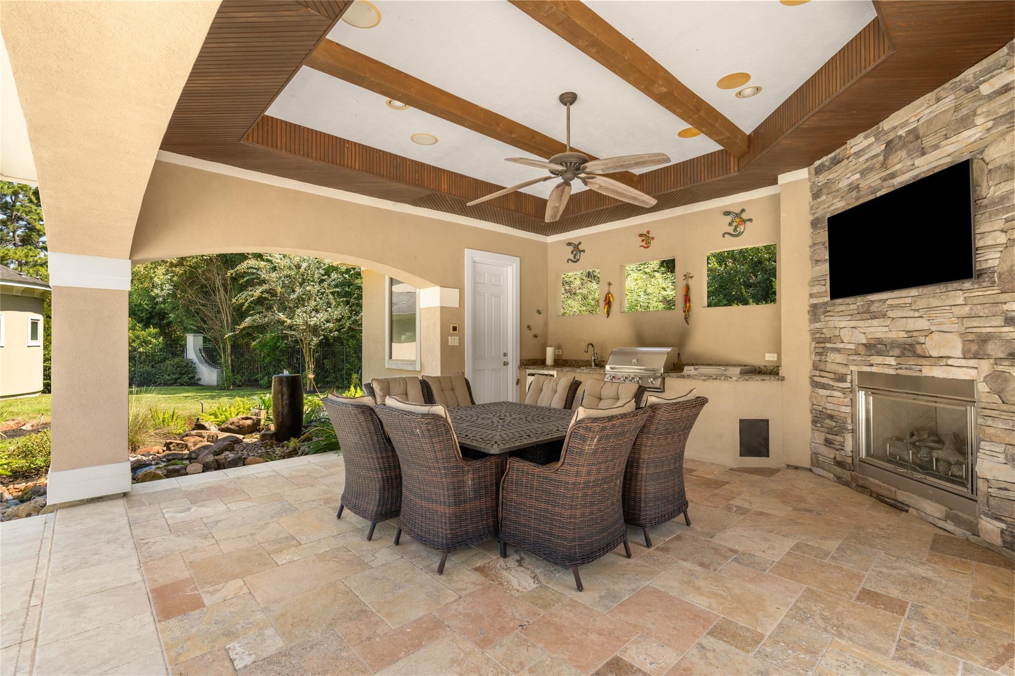 Humble, Texas, 77346, United States, 5 Bedrooms Bedrooms, ,8 BathroomsBathrooms,Residential,Active,1952313