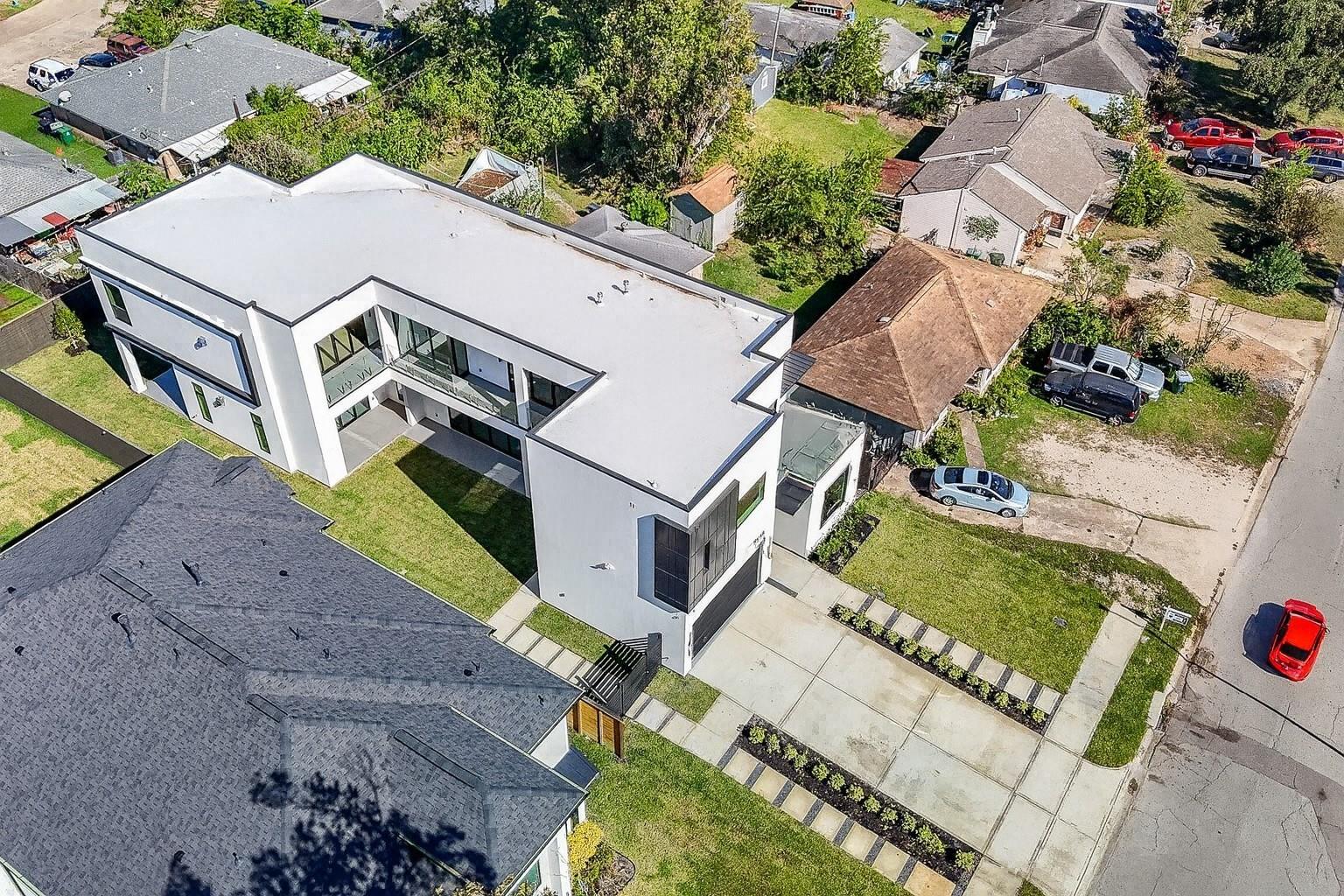 Houston, Texas, 77055, United States, 4 Bedrooms Bedrooms, ,5 BathroomsBathrooms,Residential,Active,1967102