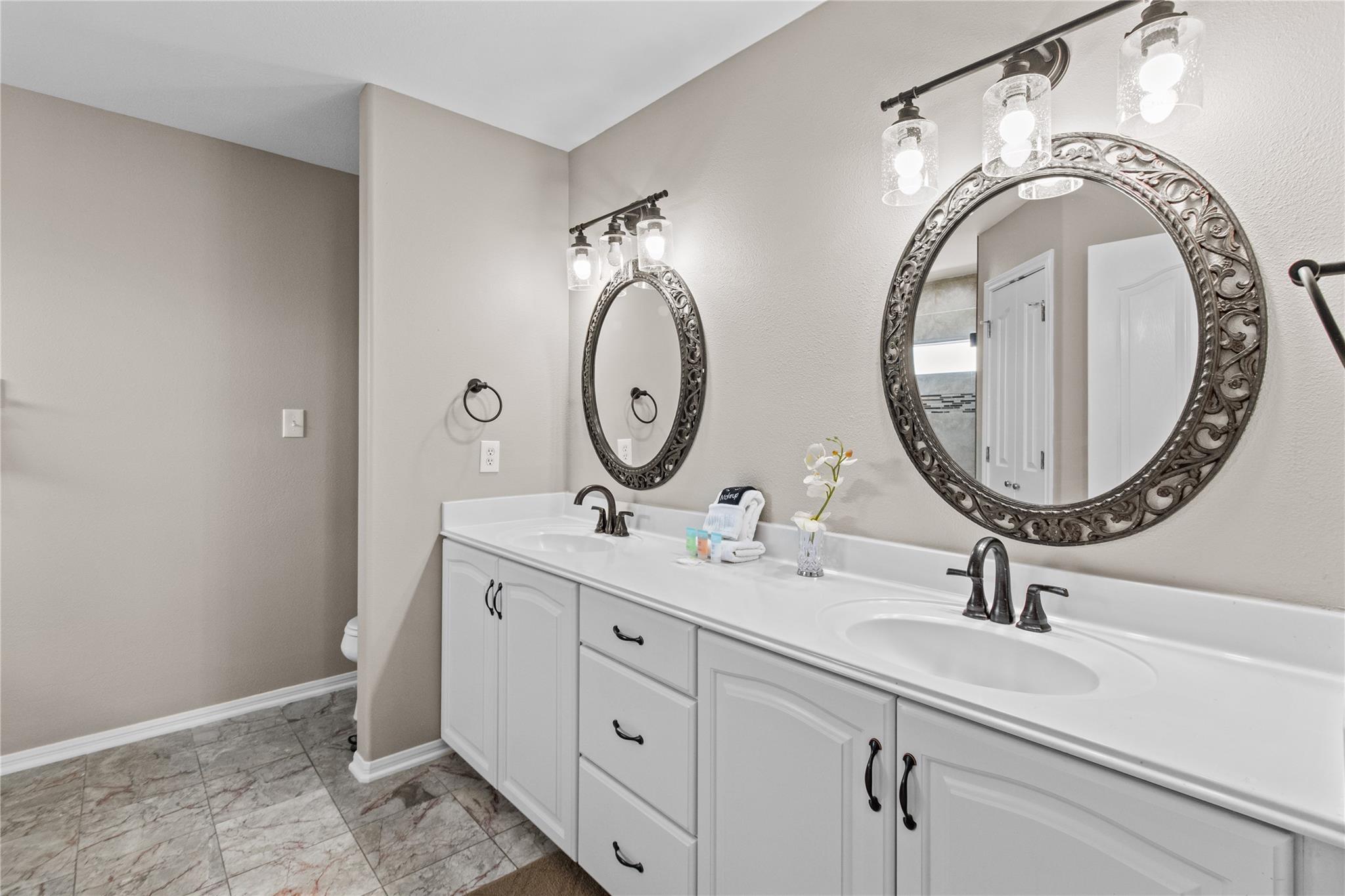 Galveston, Texas, 77554, United States, 4 Bedrooms Bedrooms, ,5 BathroomsBathrooms,Residential,Active,2007197