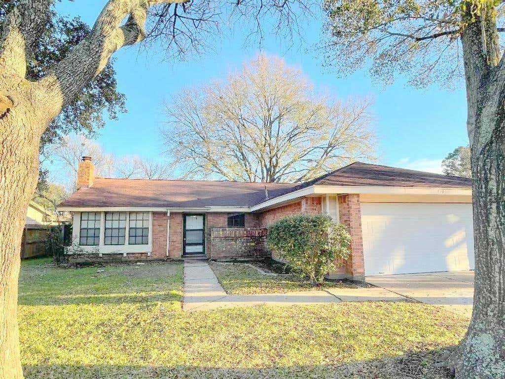 11931 HEDGEGATE DR, HOUSTON, TX 77065, photo 1 of 15