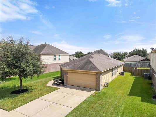 2107 BISHOP HOLLOW LN, ROSENBERG, TX 77471, photo 2 of 22