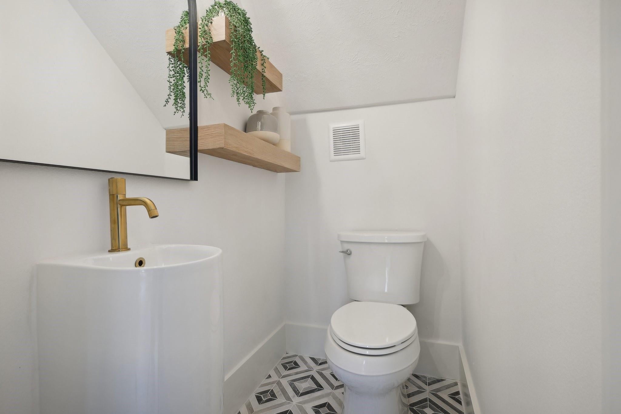 Houston, Texas, 77079, United States, 4 Bedrooms Bedrooms, ,6 BathroomsBathrooms,Residential,Active,1922314