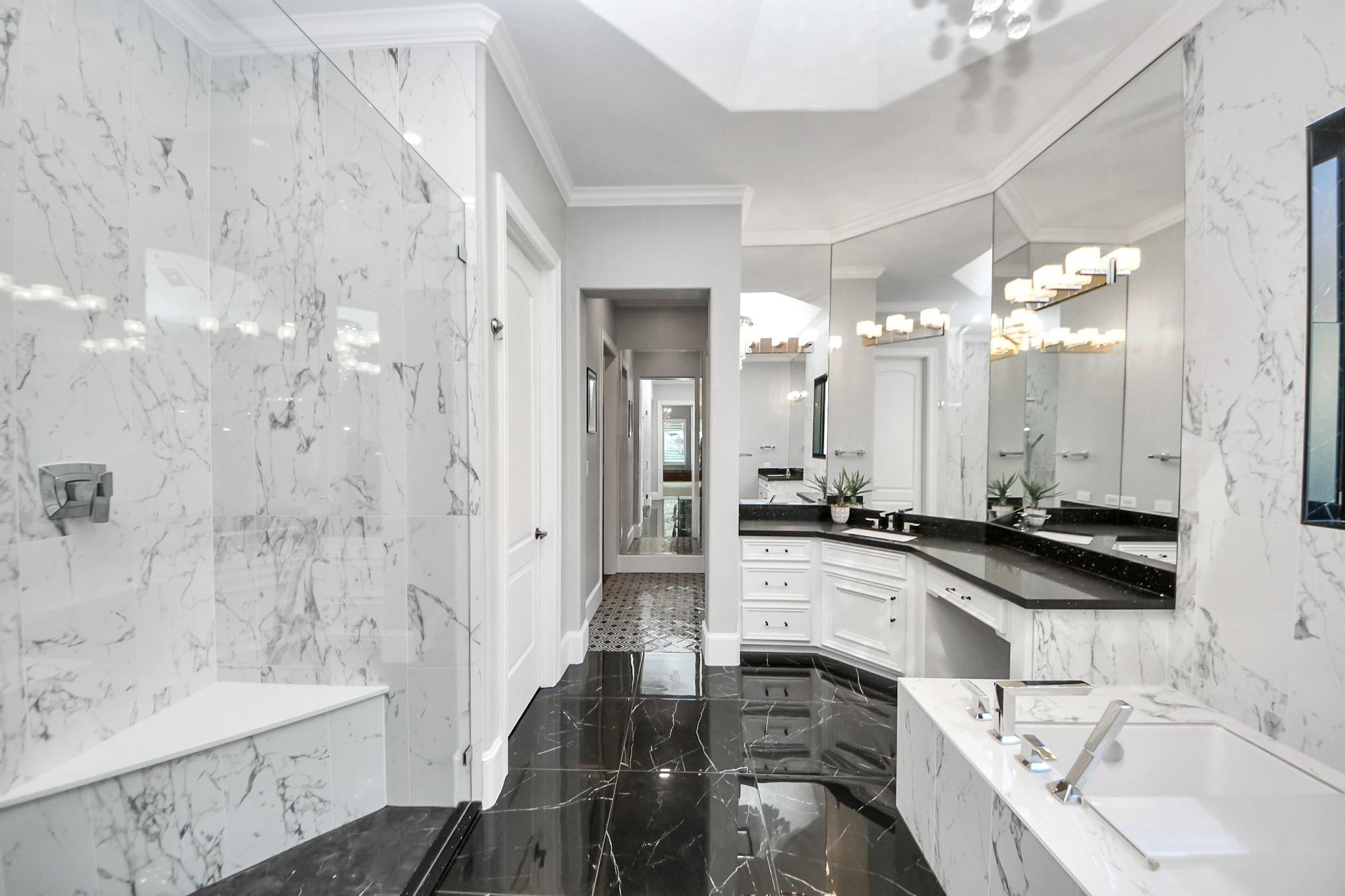 Missouri City, Texas, 77459, United States, 5 Bedrooms Bedrooms, ,4 BathroomsBathrooms,Residential,Active,1922655