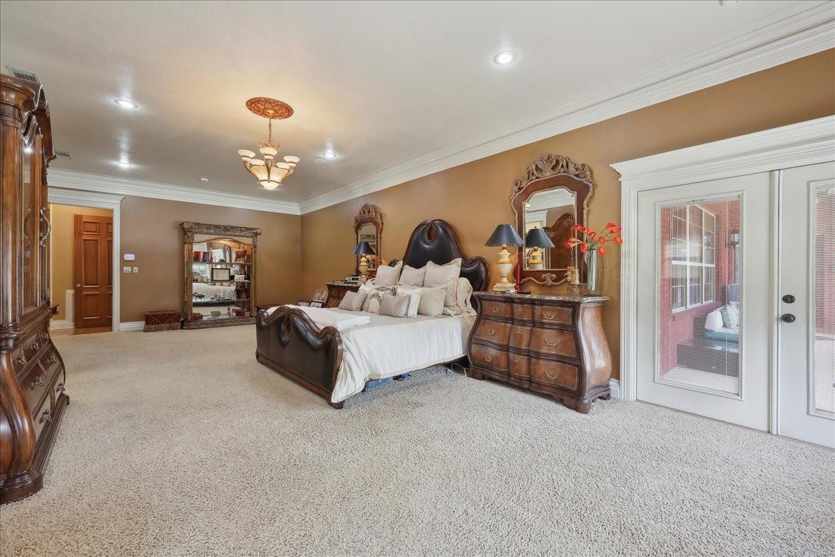 Beaumont, Texas, 77707, United States, 6 Bedrooms Bedrooms, ,10 BathroomsBathrooms,Residential,Active,1862916