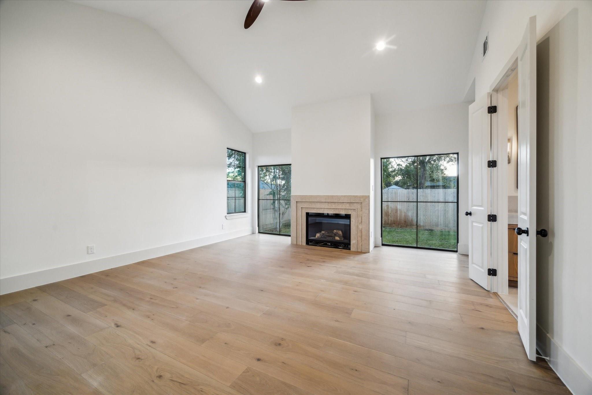 Houston, Texas, 77008, United States, 4 Bedrooms Bedrooms, ,4 BathroomsBathrooms,Residential,Active,1988430