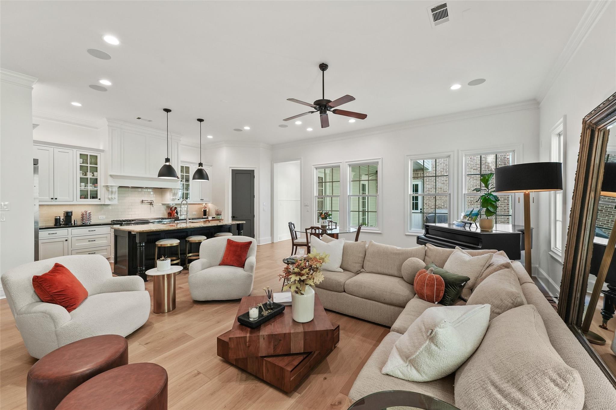 The Woodlands, Texas, 77380, United States, 4 Bedrooms Bedrooms, ,4 BathroomsBathrooms,Residential,Active,1973257