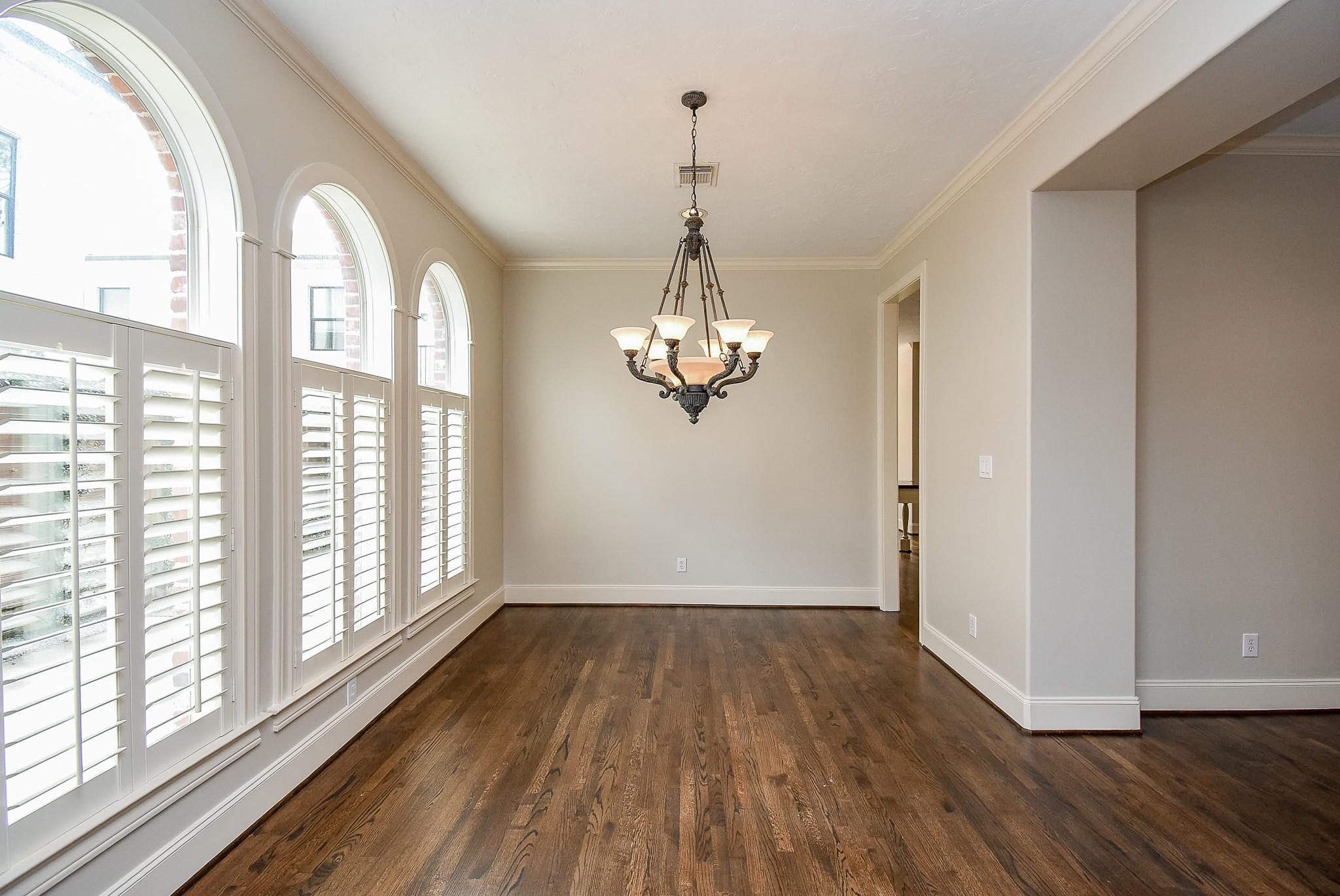 Houston, Texas, 77098, United States, 4 Bedrooms Bedrooms, ,4 BathroomsBathrooms,Residential,Pending,2007219