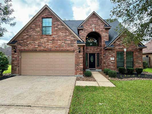 135 SUGAR CANE CIR, LAKE JACKSON, TX 77566 - Image 1