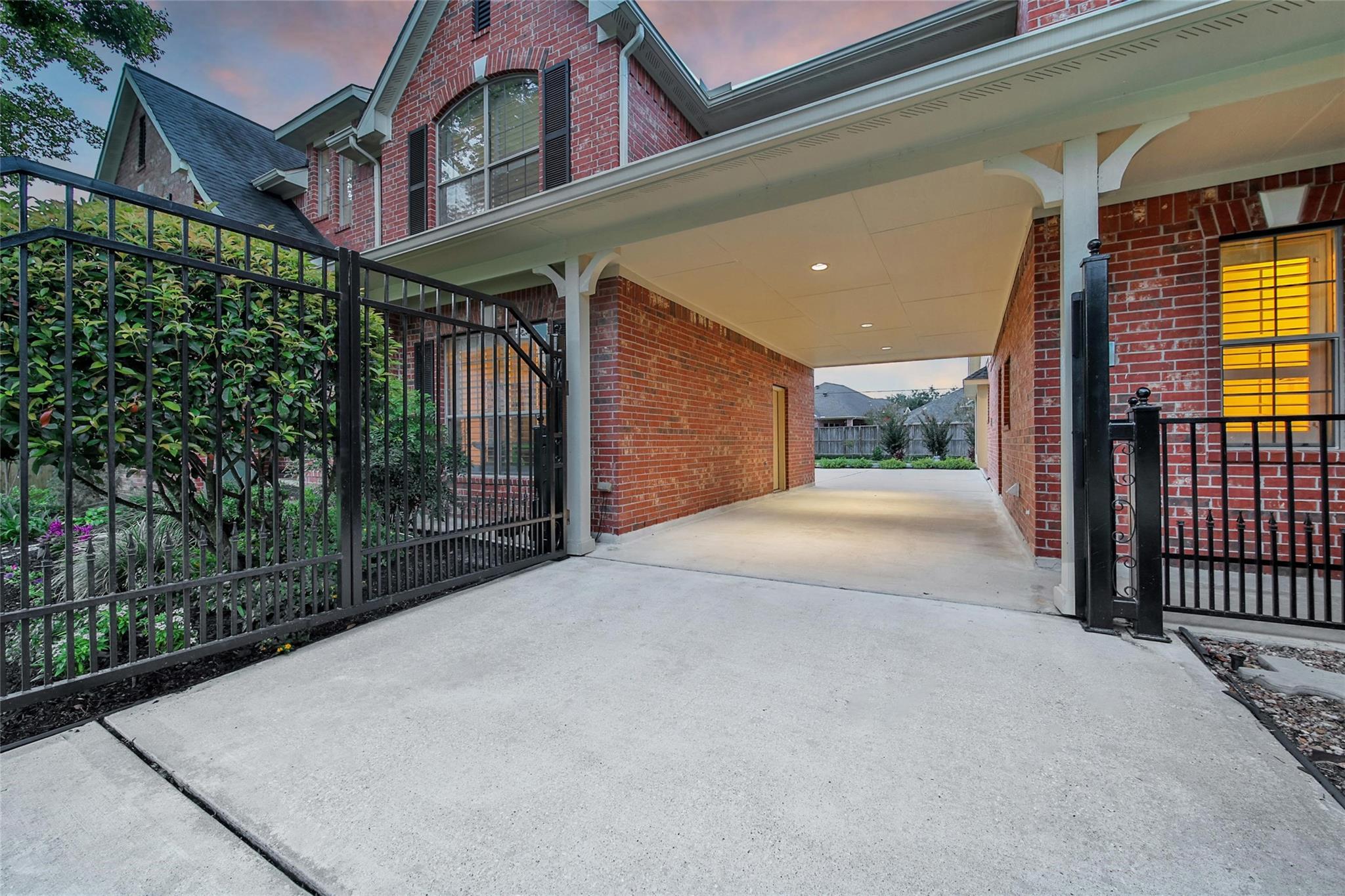 Katy, Texas, 77494, United States, 5 Bedrooms Bedrooms, ,6 BathroomsBathrooms,Residential,Active,1953646