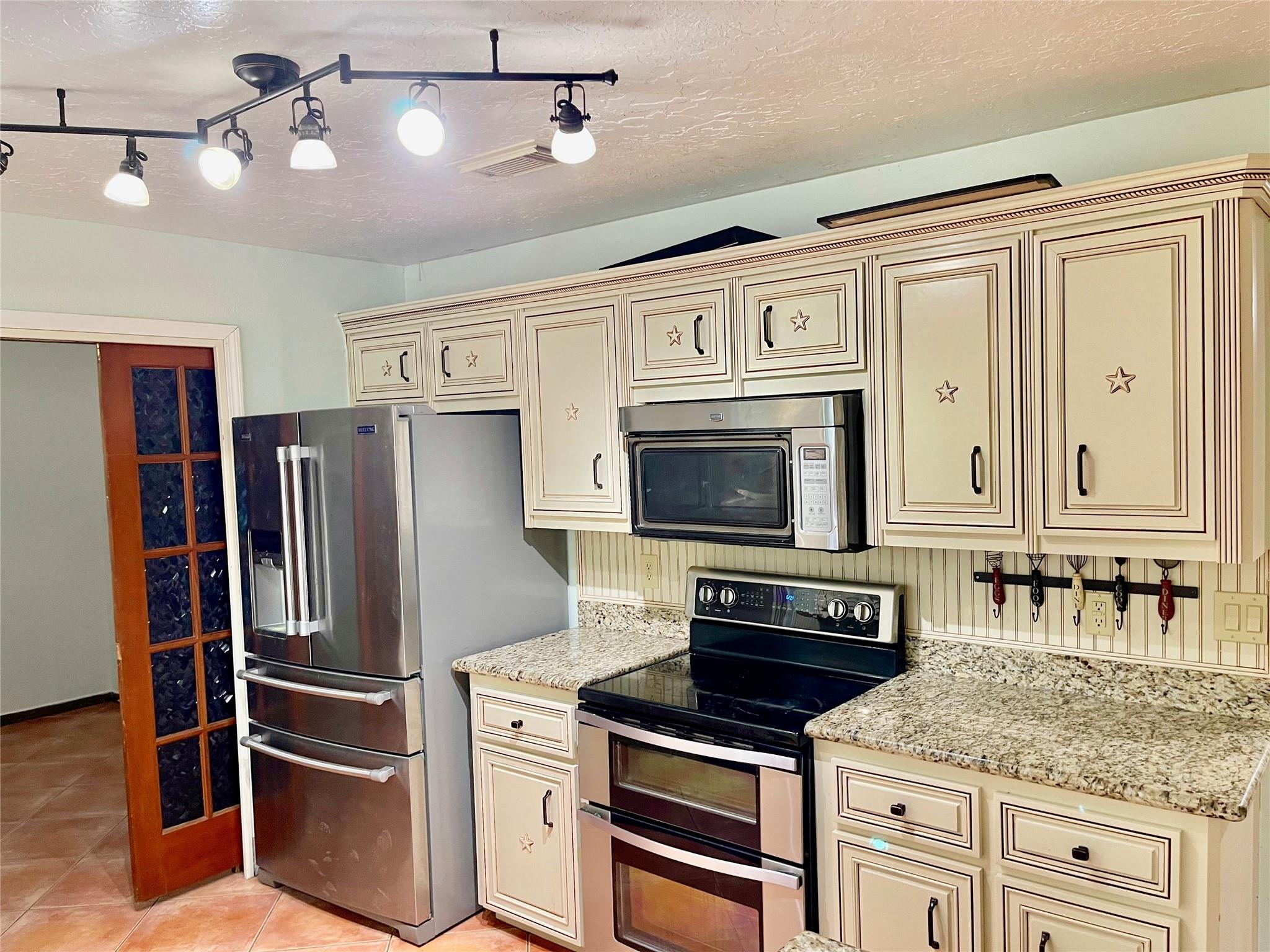 Fulshear, Texas, 77441, United States, 3 Bedrooms Bedrooms, ,3 BathroomsBathrooms,Residential,Active,2006778