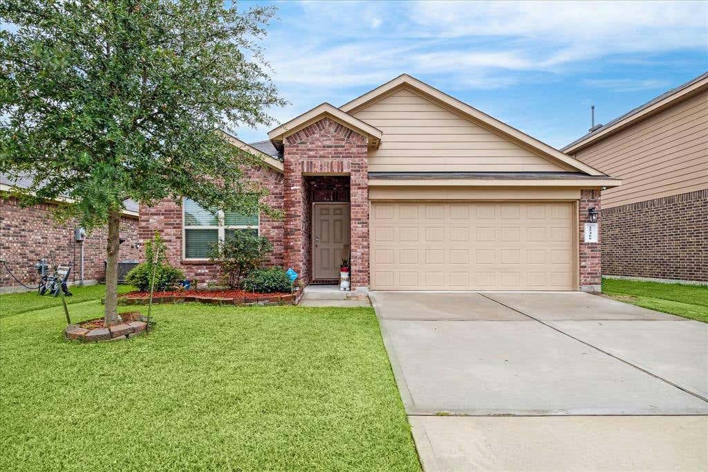 15466 PICEA AZUL ST, CHANNELVIEW, TX 77530, photo 1 of 16