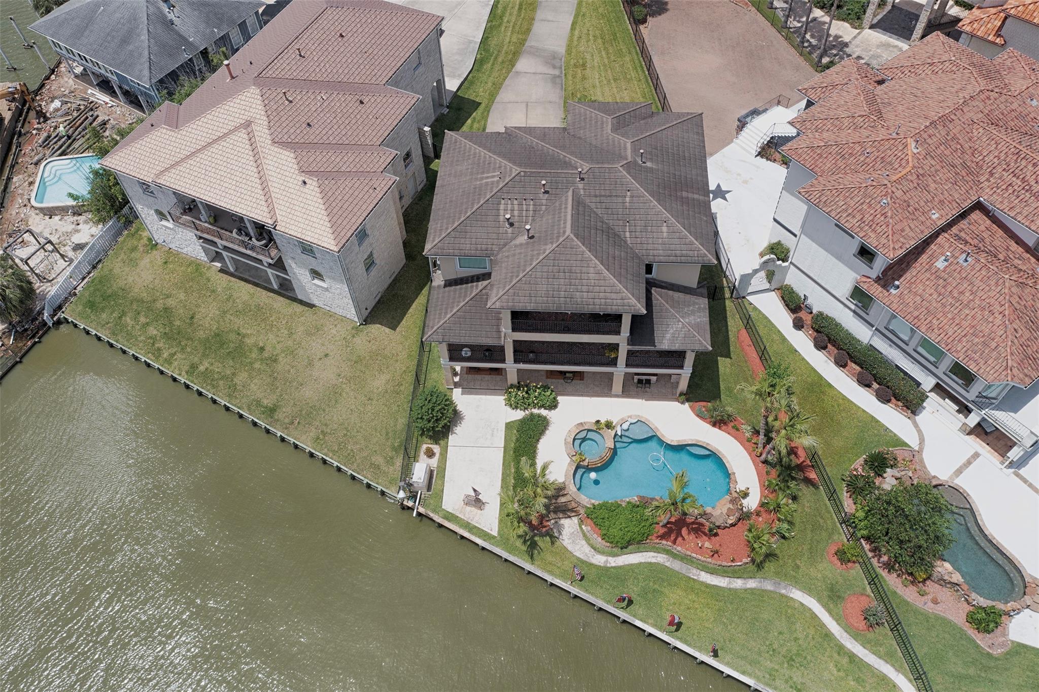 League City, Texas, 77565, United States, 3 Bedrooms Bedrooms, ,4 BathroomsBathrooms,Residential,Active,1843467