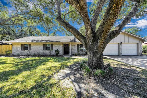 1305 WALLACE ST, EL CAMPO, TX 77437 - Image 1