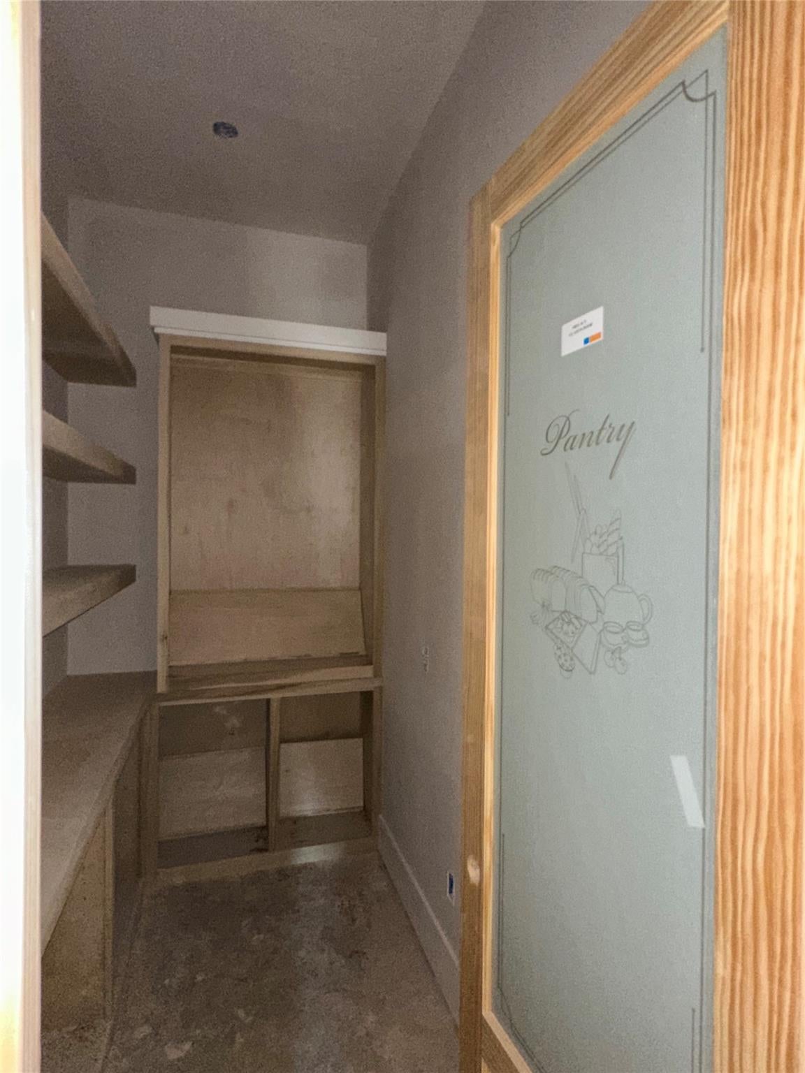 Montgomery, Texas, 77316, United States, 5 Bedrooms Bedrooms, ,7 BathroomsBathrooms,Residential,Active,1965996