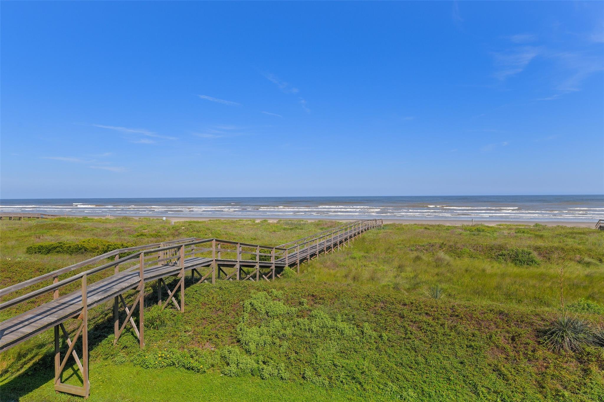 Galveston, Texas, 77554, United States, ,4 BathroomsBathrooms,Residential,Active,1704237