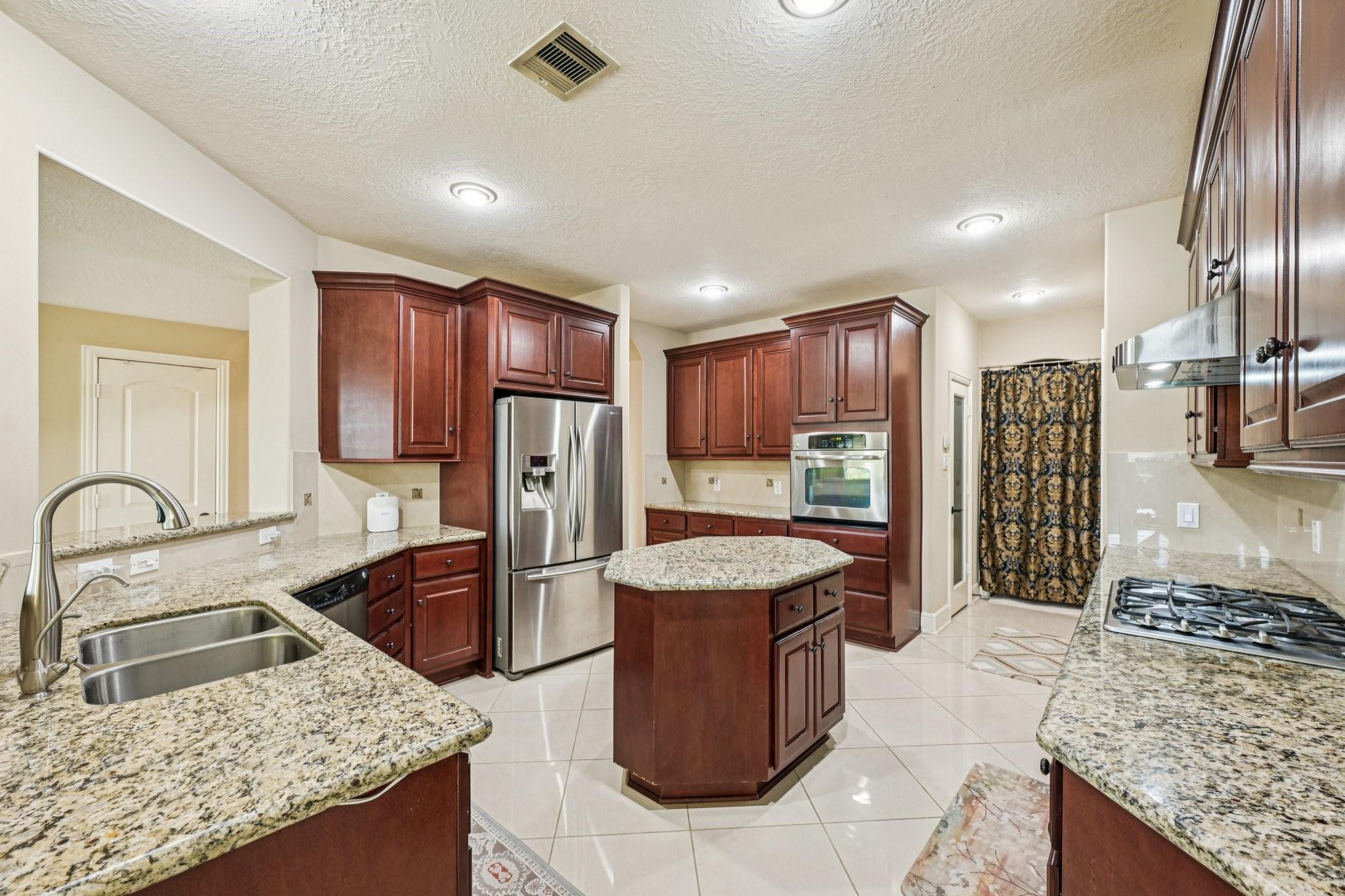 Houston, Texas, 77094, United States, 4 Bedrooms Bedrooms, ,4 BathroomsBathrooms,Residential,Active,1909896