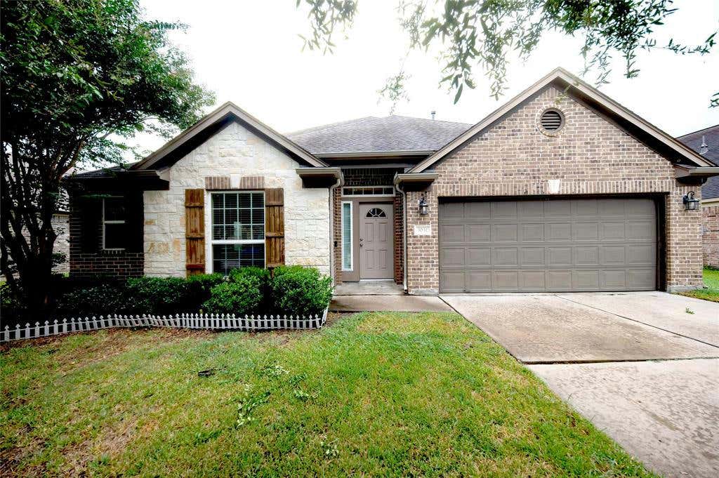 3031 FERN BROOK LN, ROSENBERG, TX 77471, photo 1 of 50