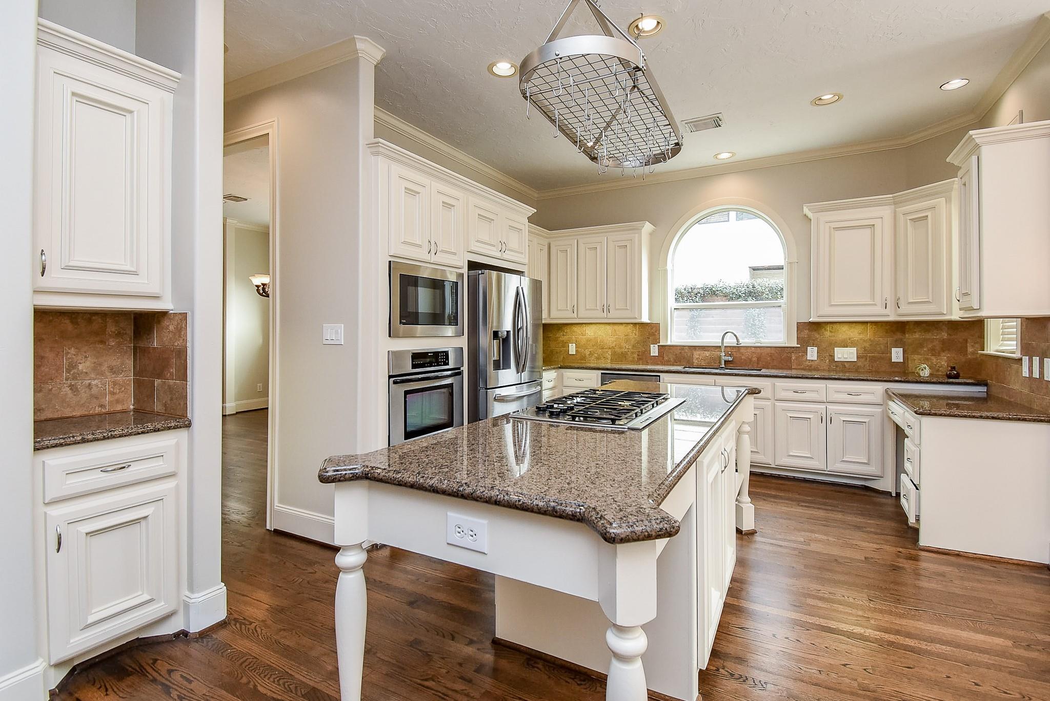 Houston, Texas, 77098, United States, 4 Bedrooms Bedrooms, ,4 BathroomsBathrooms,Residential,Pending,2007219