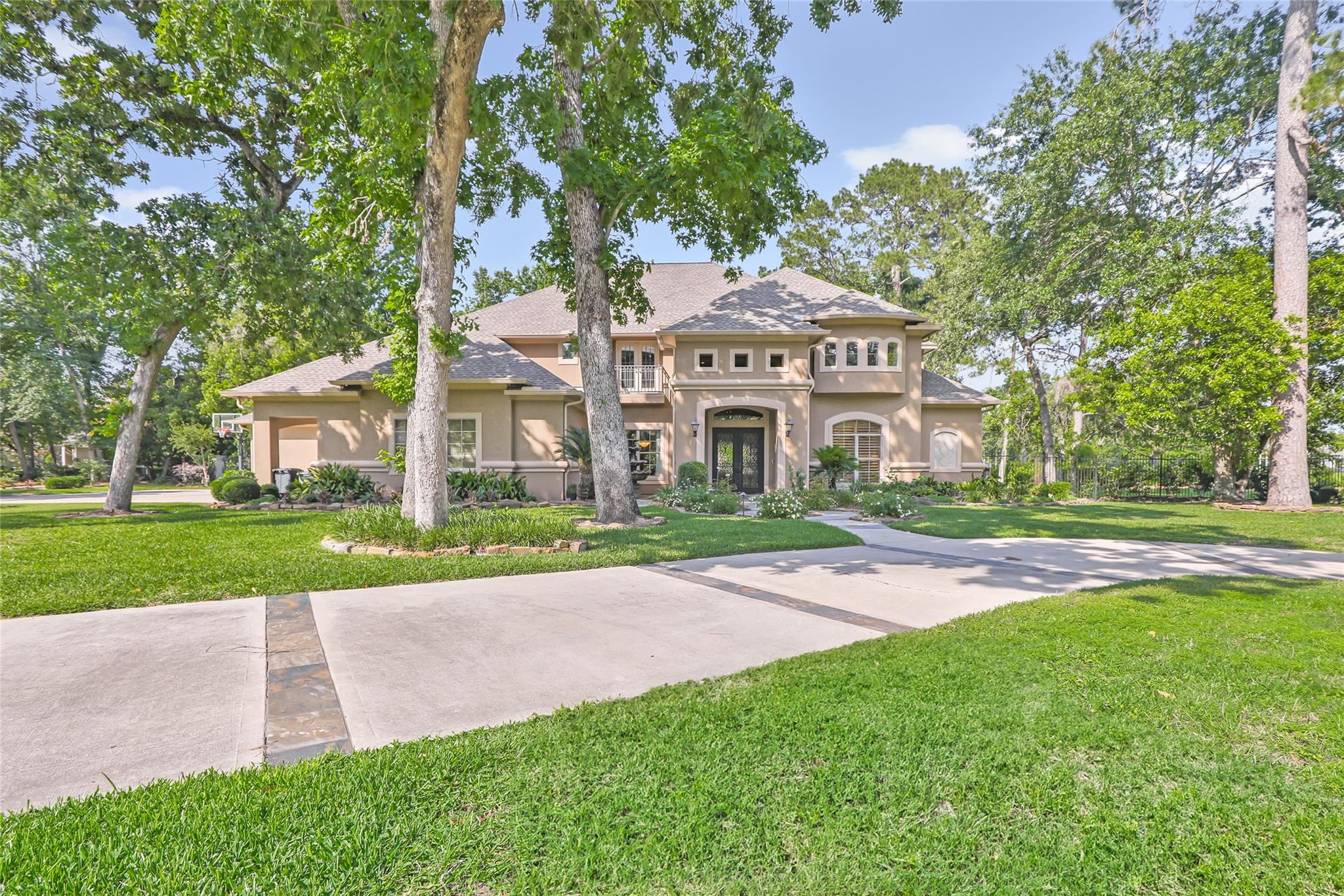 Humble, Texas, 77346, United States, 5 Bedrooms Bedrooms, ,6 BathroomsBathrooms,Residential,Active,1970948