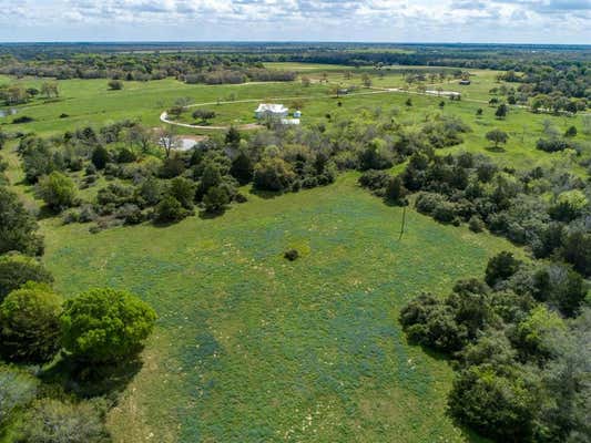 1255 COUNTY ROAD 260, HALLETTSVILLE, TX 77964, photo 2 of 43