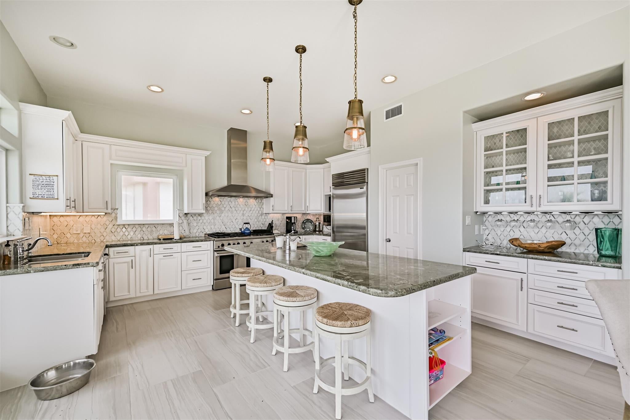 Galveston, Texas, 77554, United States, ,5 BathroomsBathrooms,Residential,Active,1850638