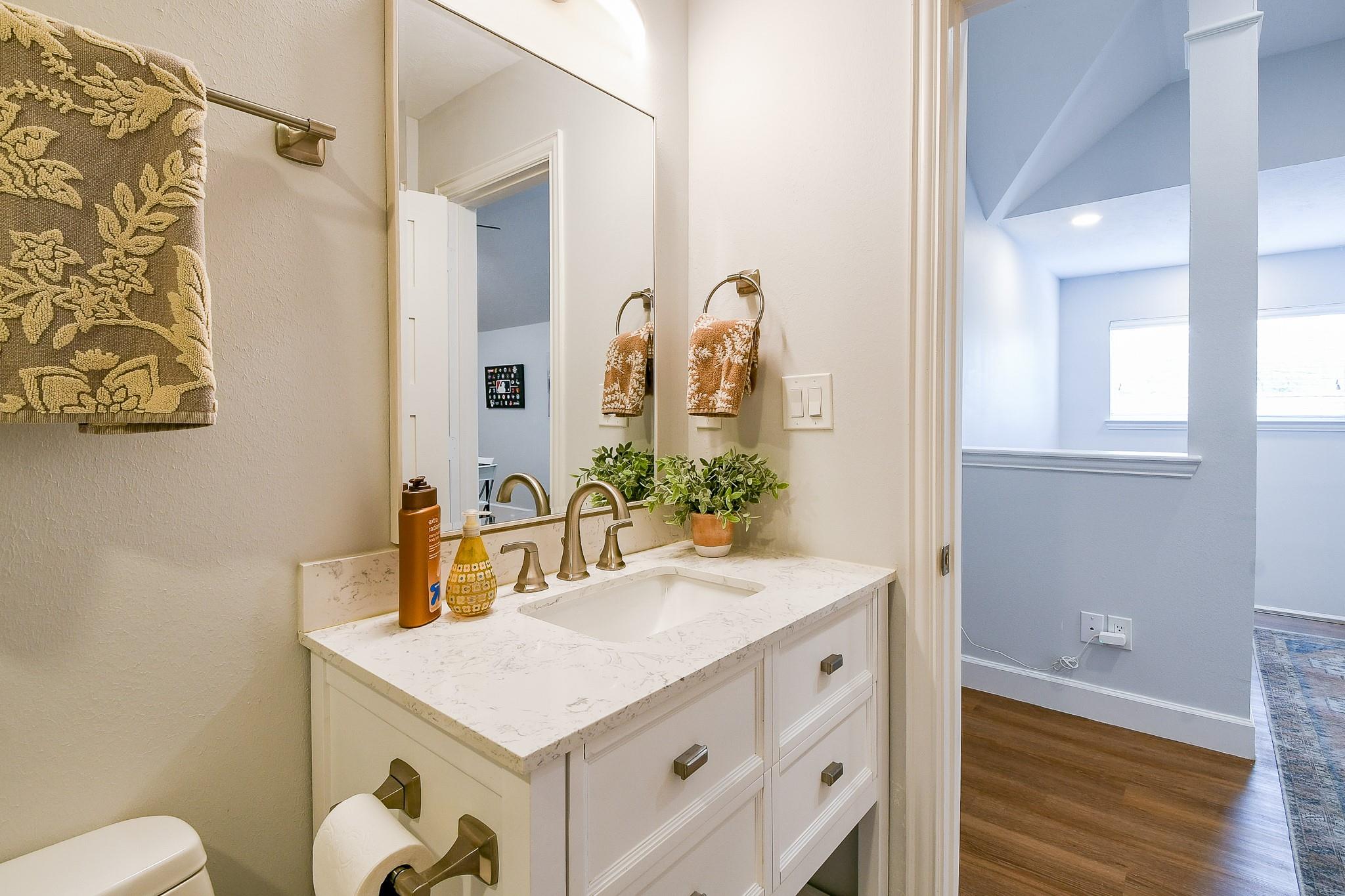 Houston, Texas, 77056, United States, ,3 BathroomsBathrooms,Residential,Active,1888505