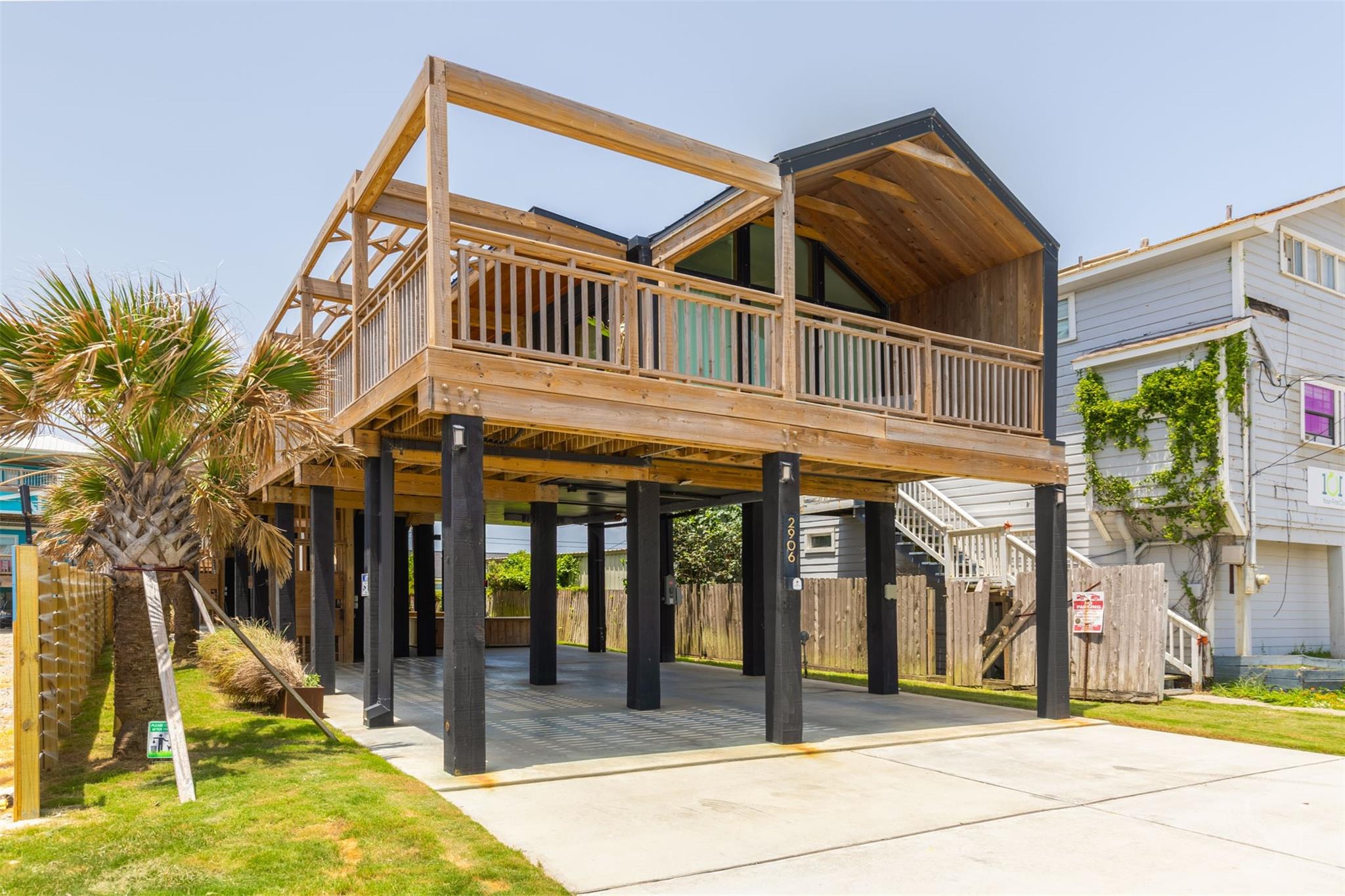 Galveston, Texas, 77550, United States, 4 Bedrooms Bedrooms, ,2 BathroomsBathrooms,Residential,Active,1885028