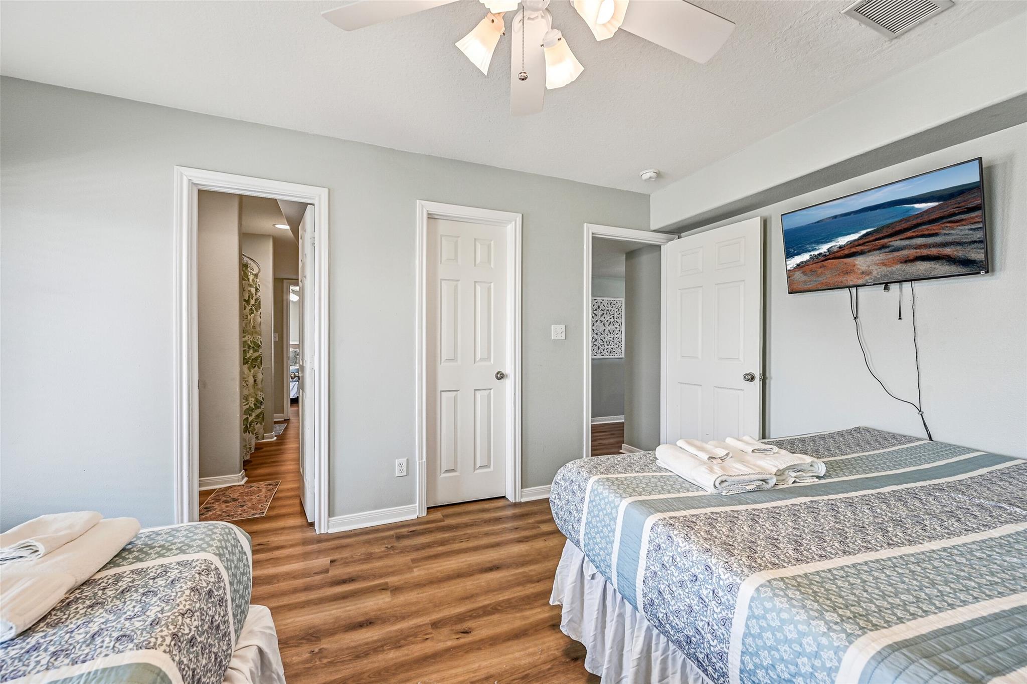 Galveston, Texas, 77554, United States, 4 Bedrooms Bedrooms, ,4 BathroomsBathrooms,Residential,Active,1954414