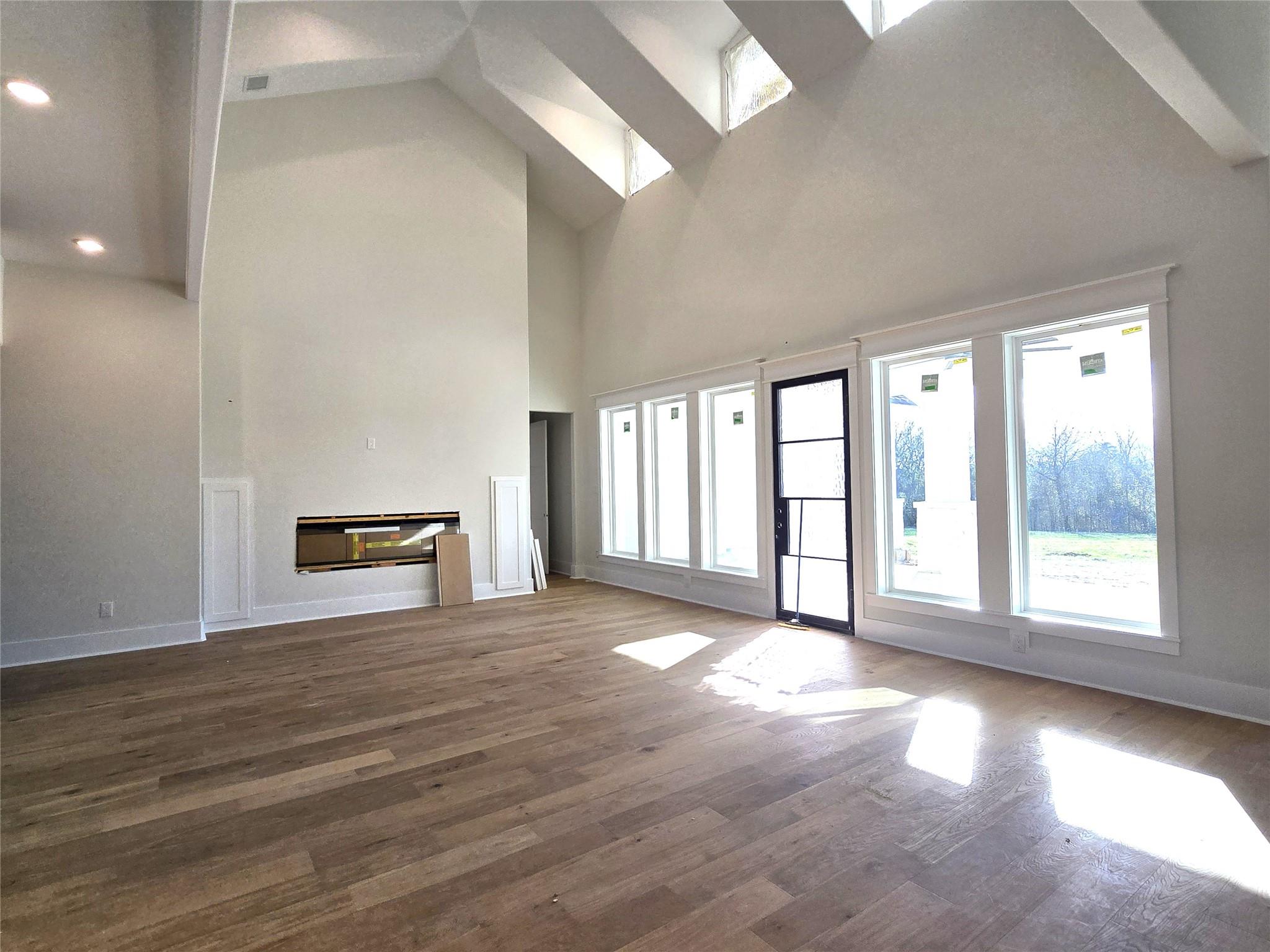 Montgomery, Texas, 77356, United States, 4 Bedrooms Bedrooms, ,5 BathroomsBathrooms,Residential,Active,2019138