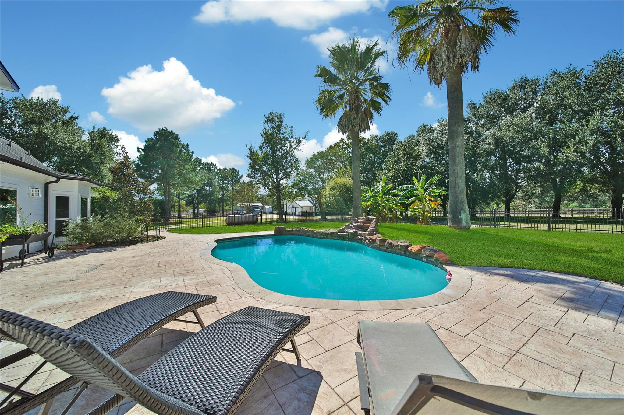 Magnolia, Texas, 77355, United States, 5 Bedrooms Bedrooms, ,3 BathroomsBathrooms,Residential,Active,2000195